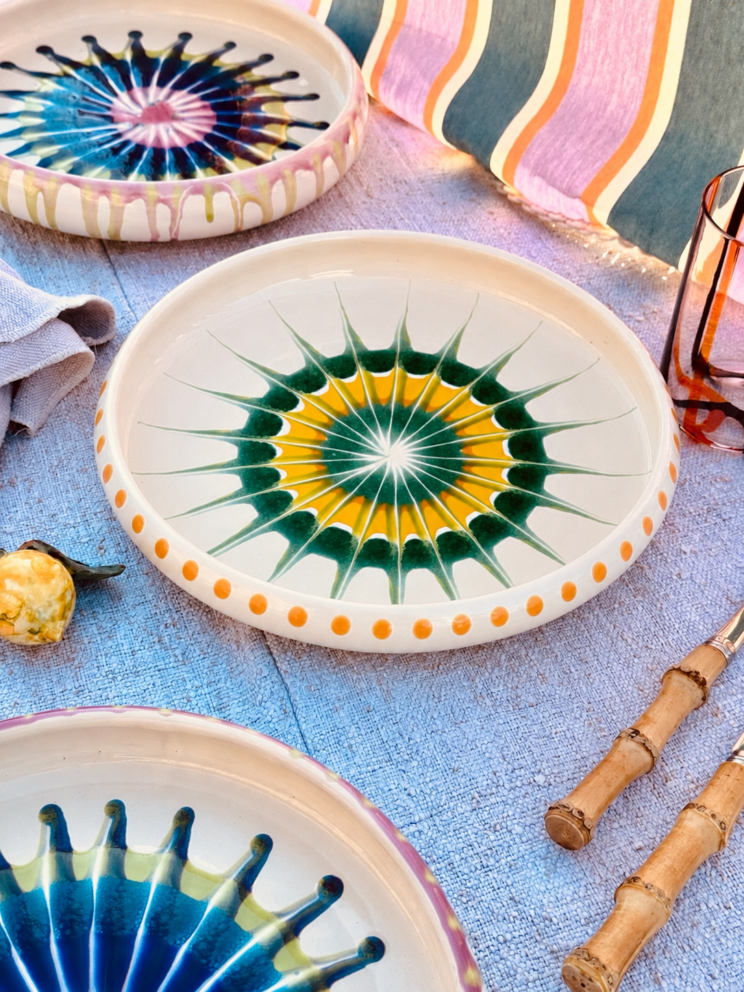 Italian Ceramic Pasta Plate 25cm | Handbemaltes Psychodelic Design