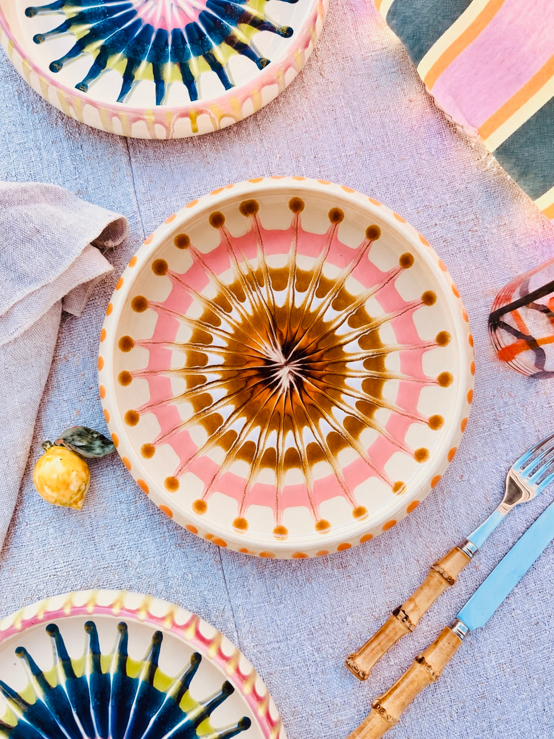 Italian Ceramic Pasta Plate 25cm | Handbemaltes Psychodelic Design