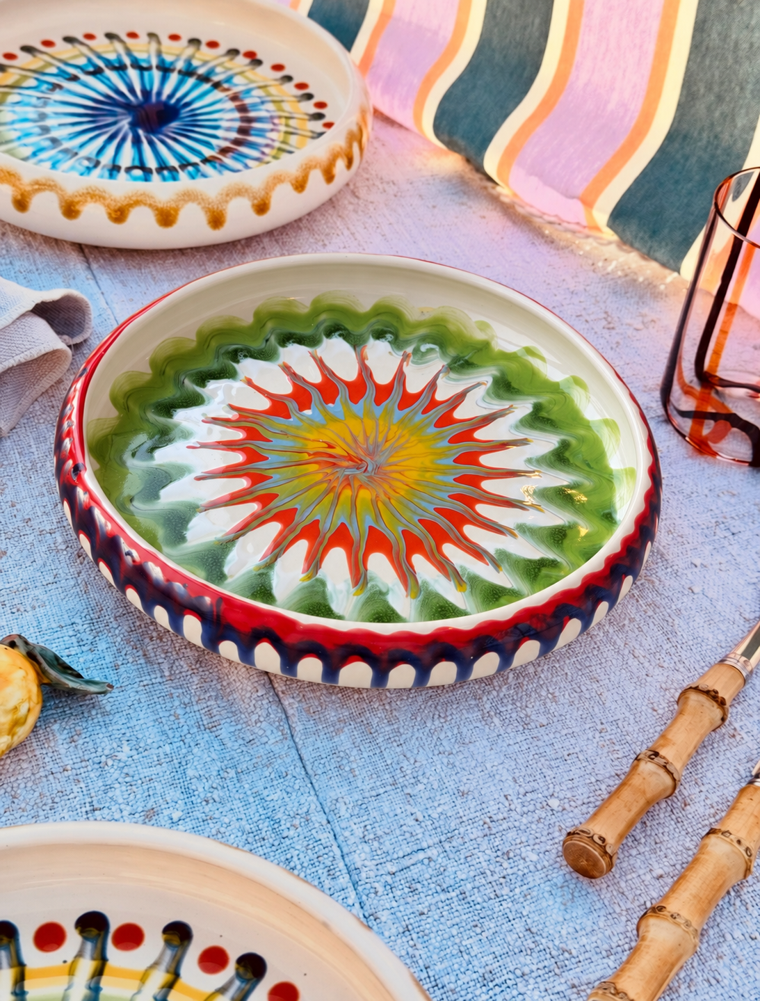 Italian Ceramic Pasta Plate 25cm | Handbemaltes Psychodelic Design UNIKAT