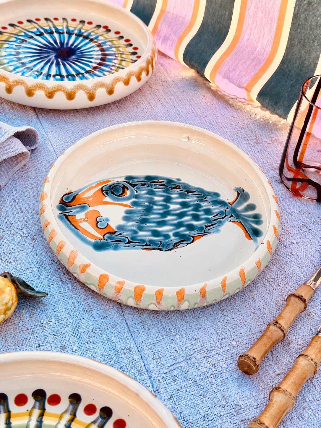 Italian Ceramic Pasta Plate 25cm | Handbemaltes Pesce Design "Unikat"