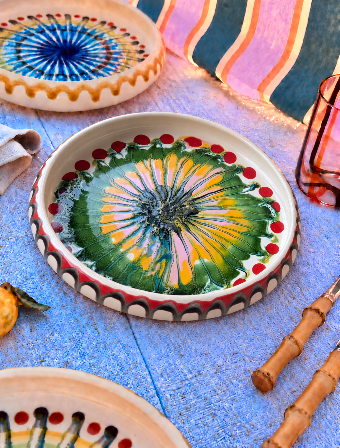 Italian Ceramic Pasta Plate 25cm | Handbemaltes Psychodelic Design UNIKAT