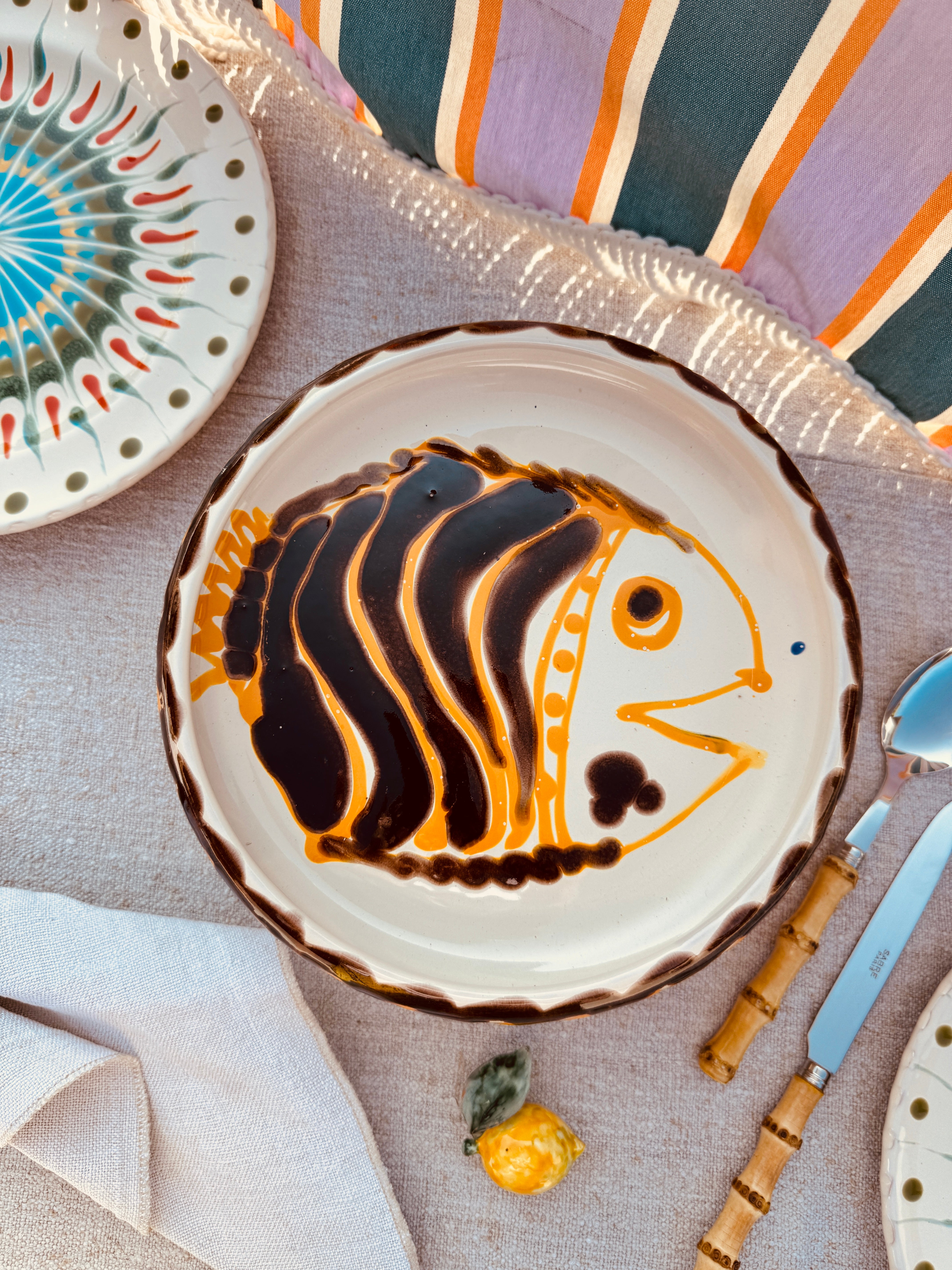 Fish Psychodelic Frisbee High Plate - 25cm UNIQUE PIECE - ONLY 1 X AVAILABLE