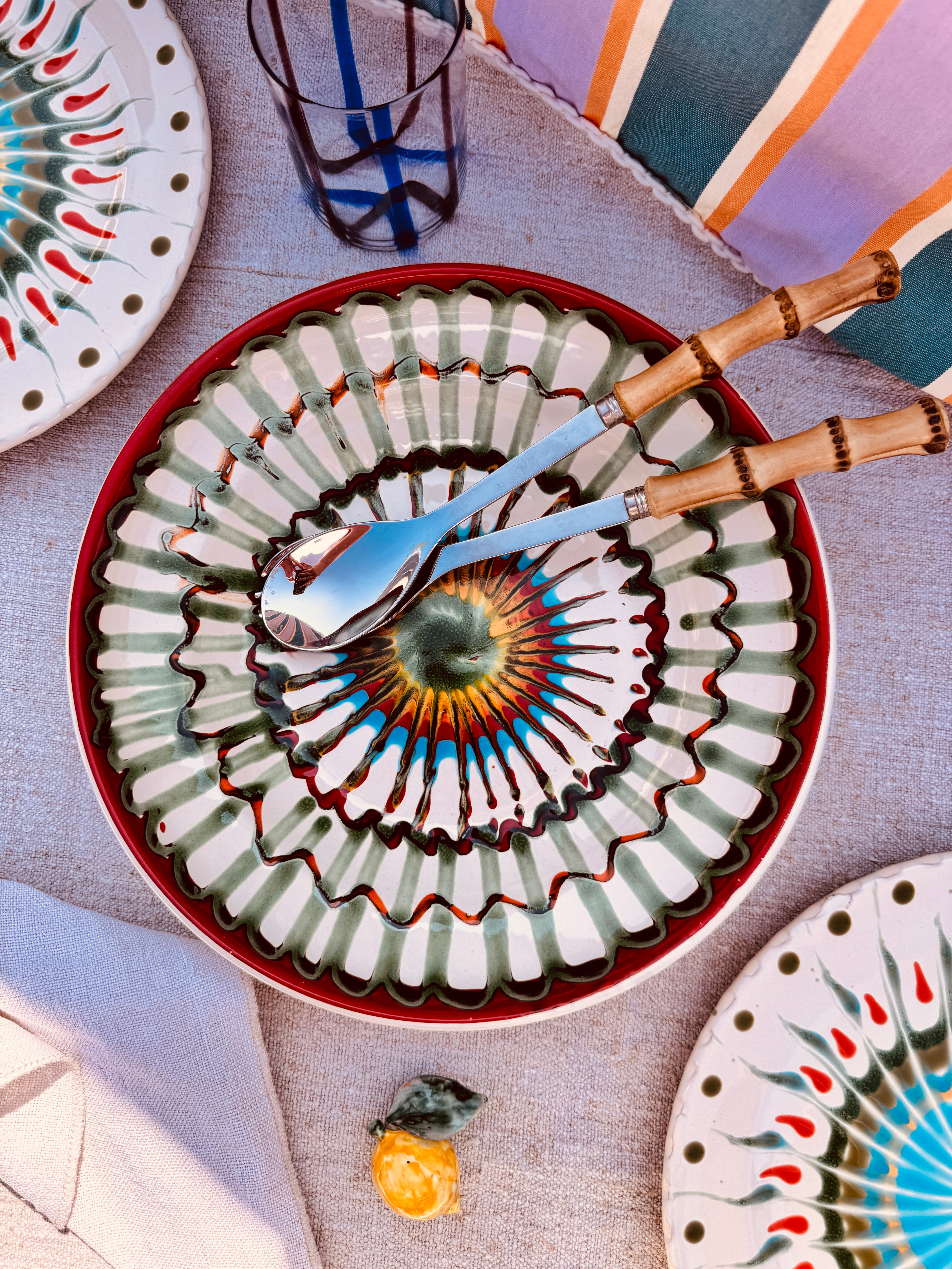 Flache Schale im "Psychodelic" Design – 29cm EINZELSTÜCK – NUR 1 X VERFÜGBAR!