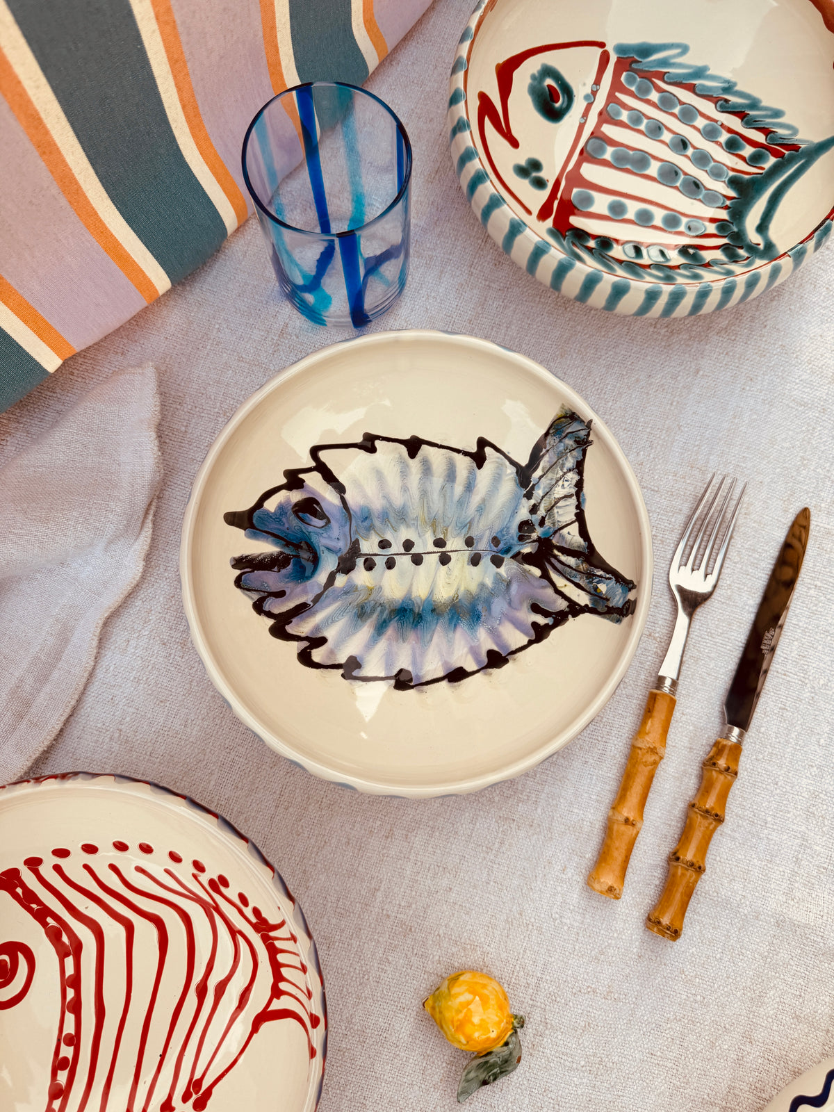 Handgefertigte Keramik Bowl 21 cm „Bordo Tornito“ Pesce - Unikat aus Italien