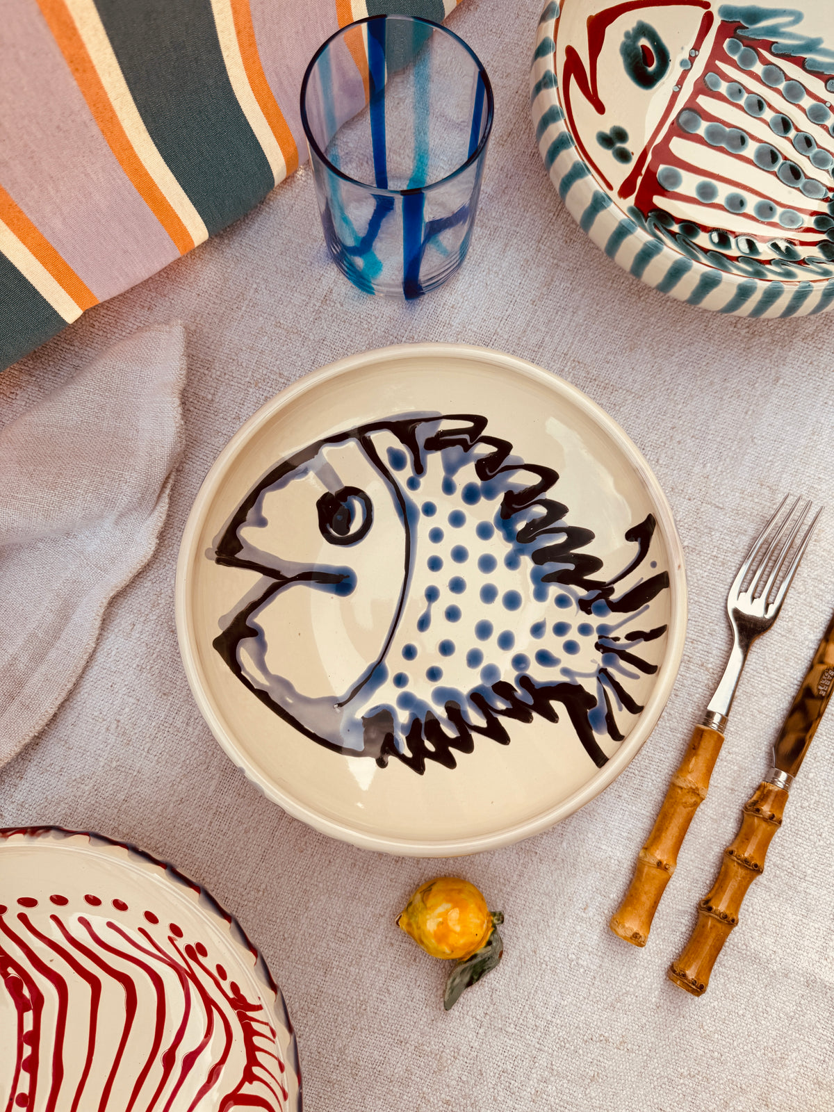 Handgefertigte Keramik Bowl 21 cm „Bordo Tornito“ Pesce - Unikat aus Italien