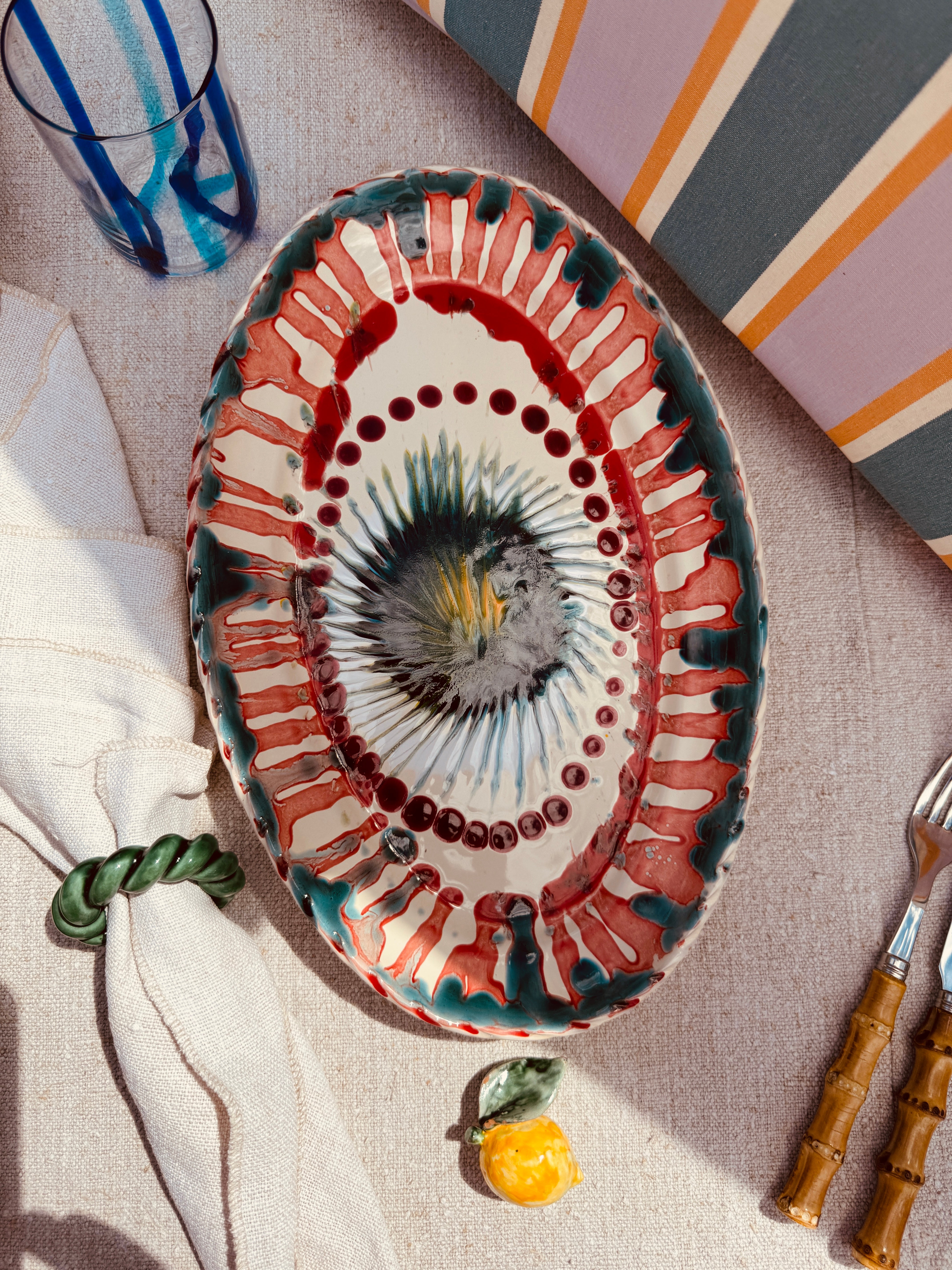 ! Unique Piece ! "Psychodelic" Oval Plate 35cm x 23cm - Only 1x available