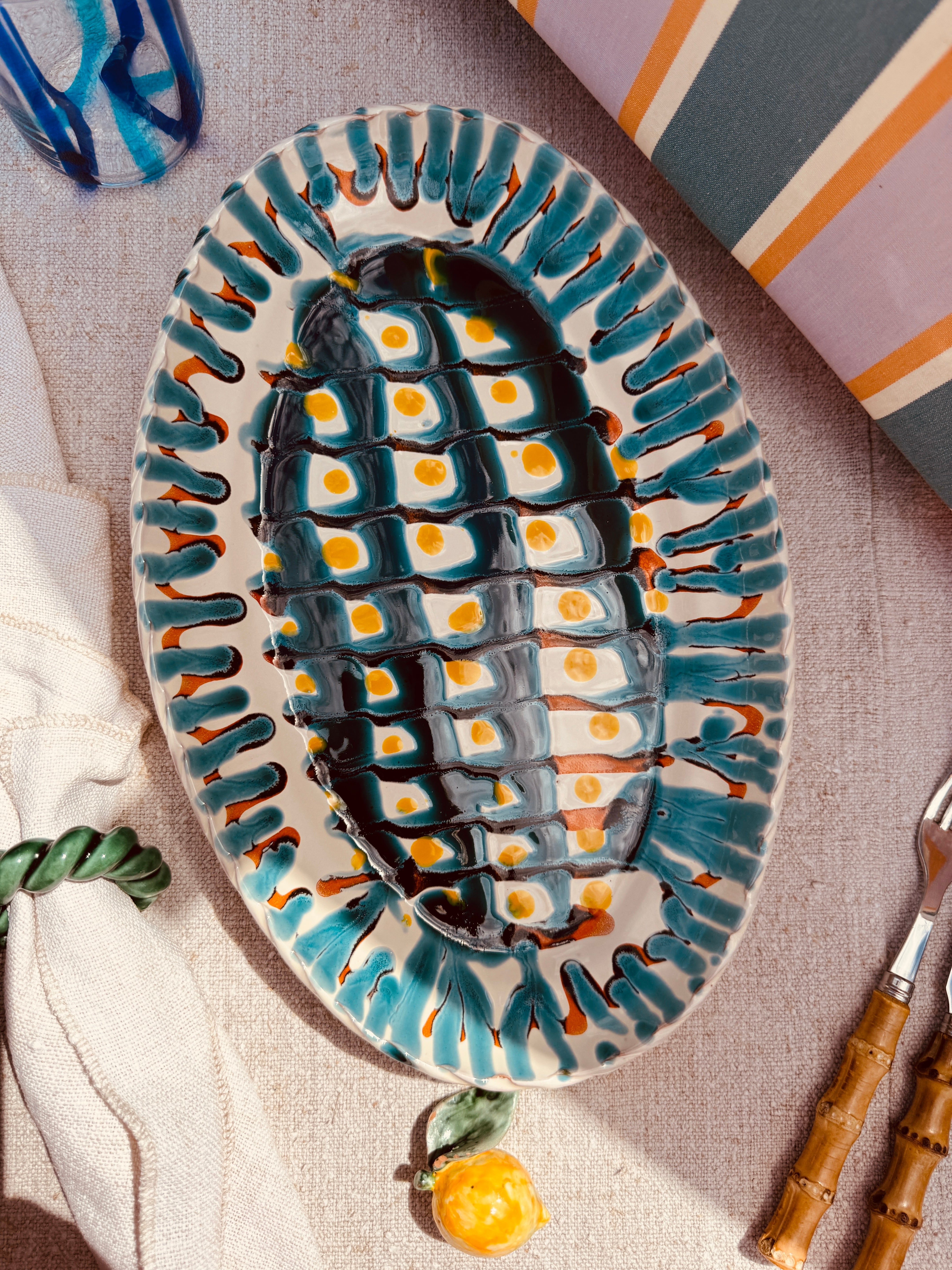 ! Unique Piece ! "Psychodelic" Oval Plate 35cm x 23cm - Only 1x available