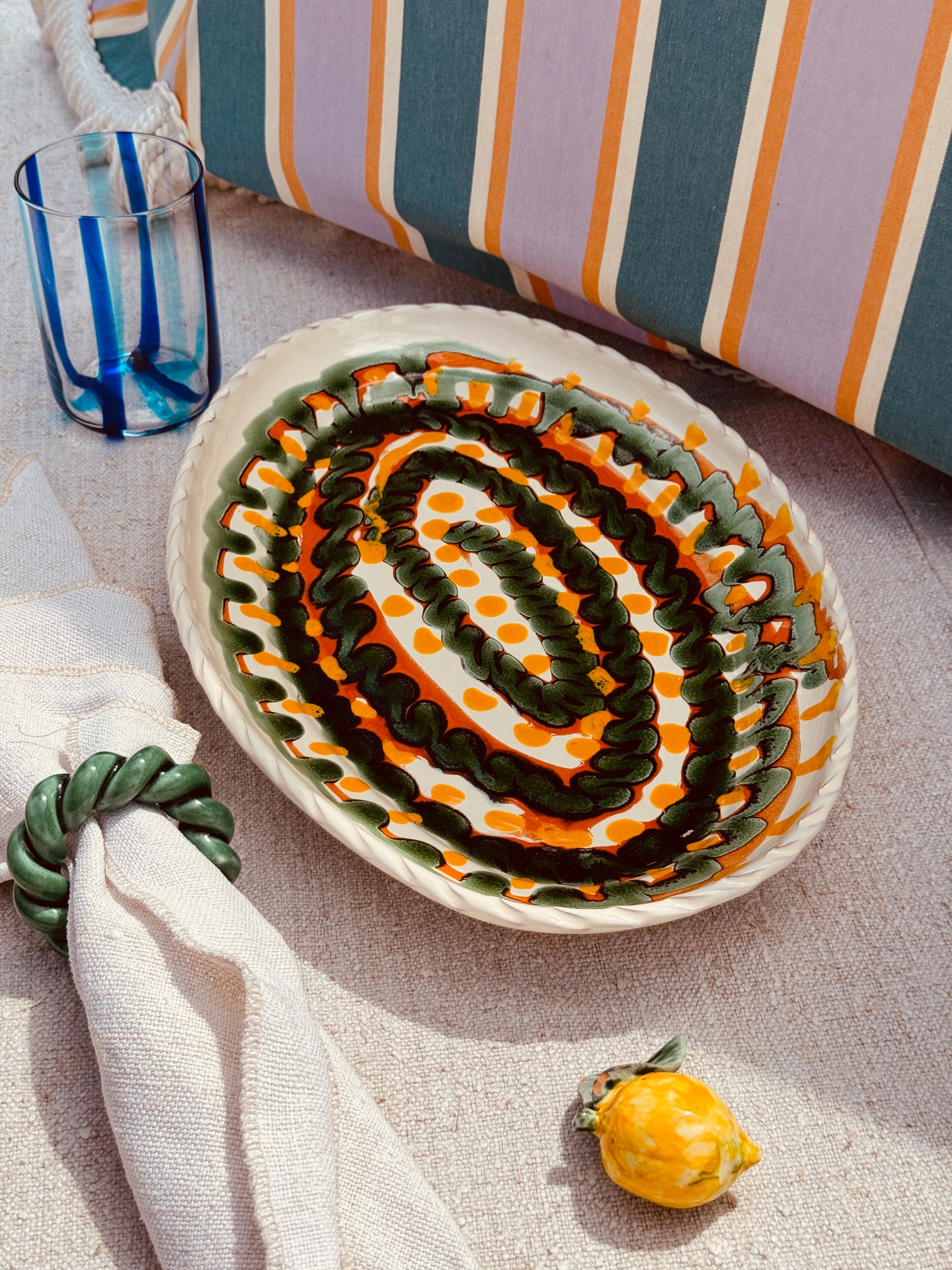 ! Unique Piece ! "Psychodelic" Oval Plate 35cm x 23cm - Only 1x available