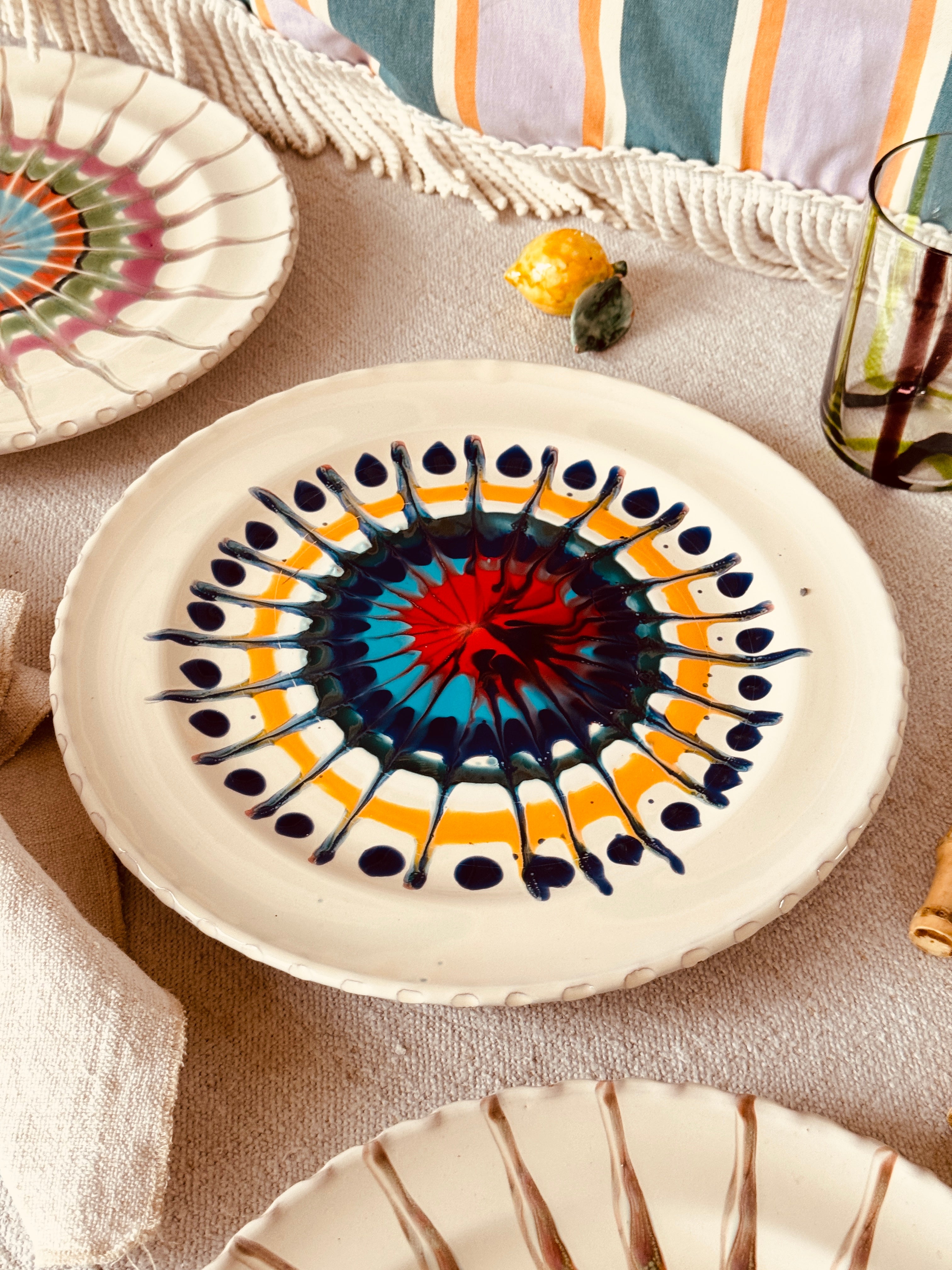 Psychodelic Speiseteller - 27cm "Unique Art Pieces by Studio Riviera"