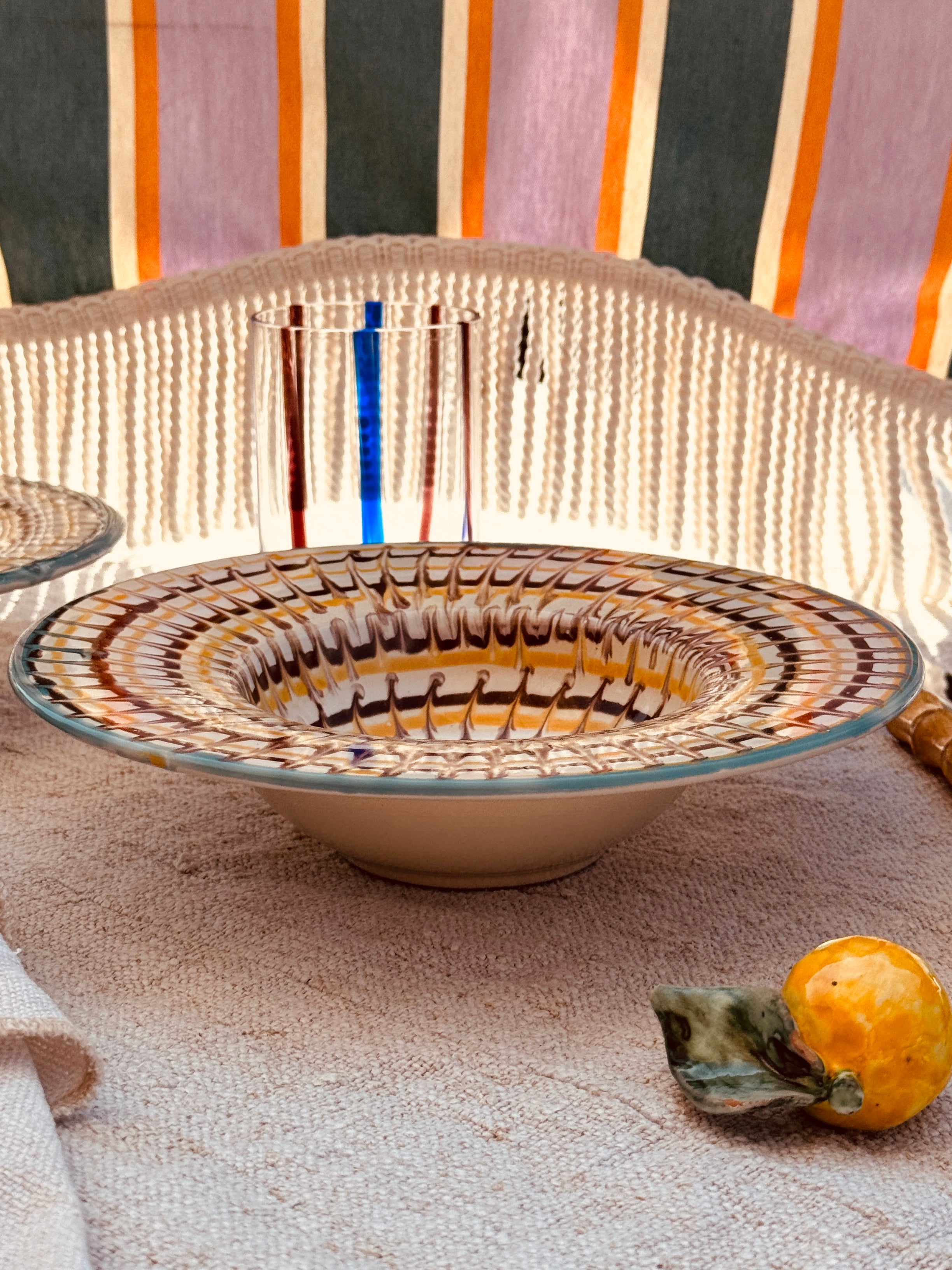 NEW SHAPE ! Psychodelic Schale Cappello di Prete 23cm "Castel Monaco"