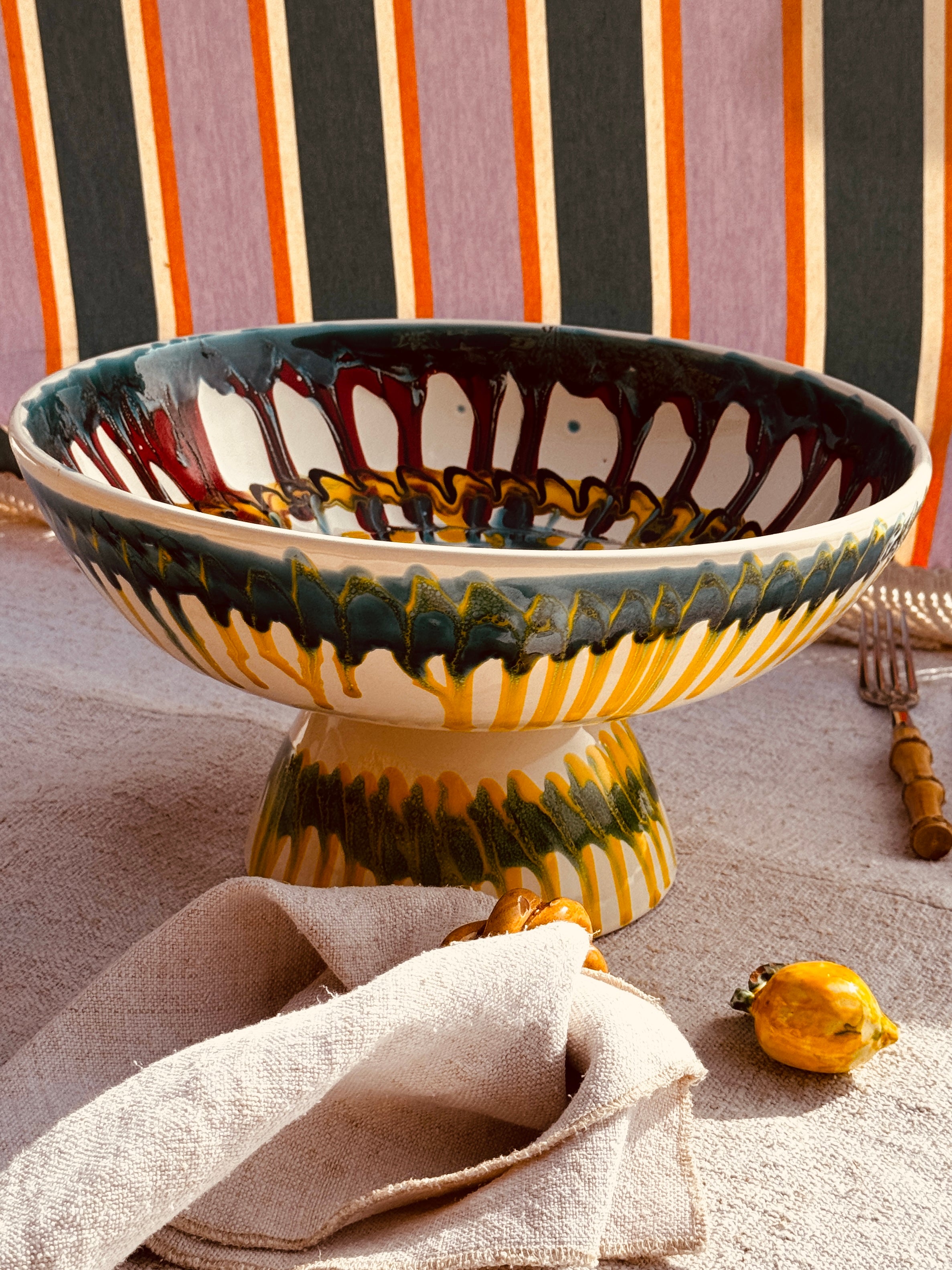 Handgefertigte Keramik Schale mit Fuß 30 cm | Italienisches Unikat