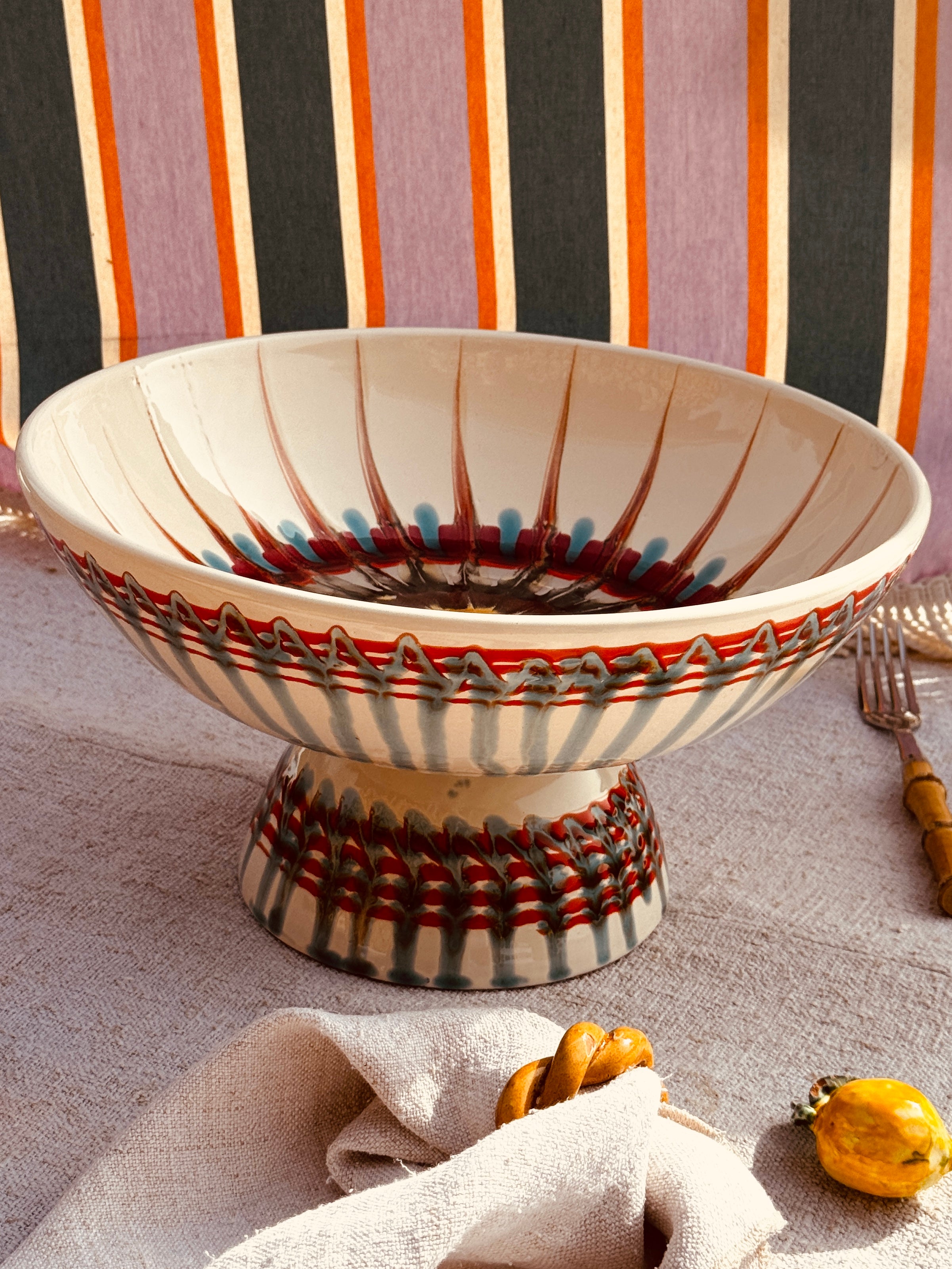 Handgefertigte Keramik Schale mit Fuß 30 cm | Italienisches Unikat