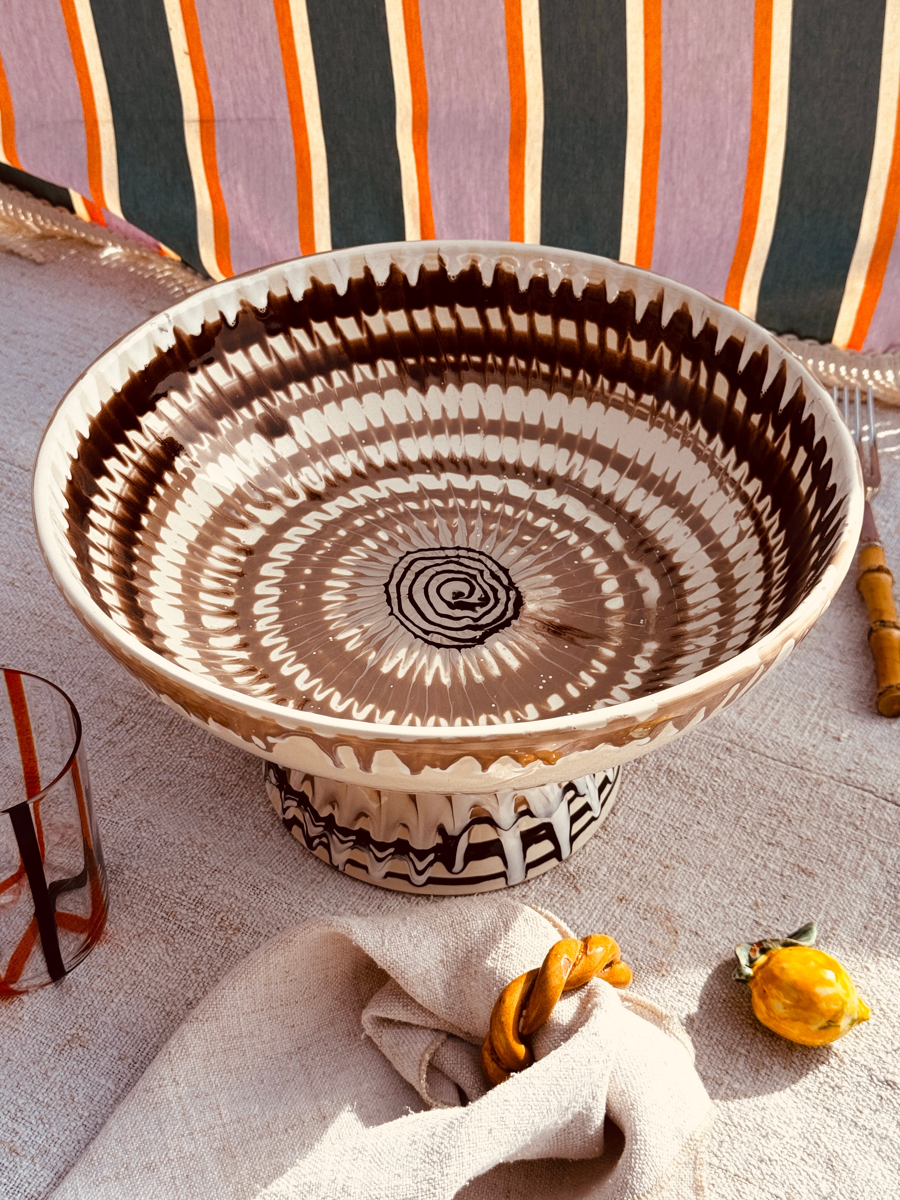 Handgefertigte Keramik Schale mit Fuß 30 cm | Italienisches Unikat