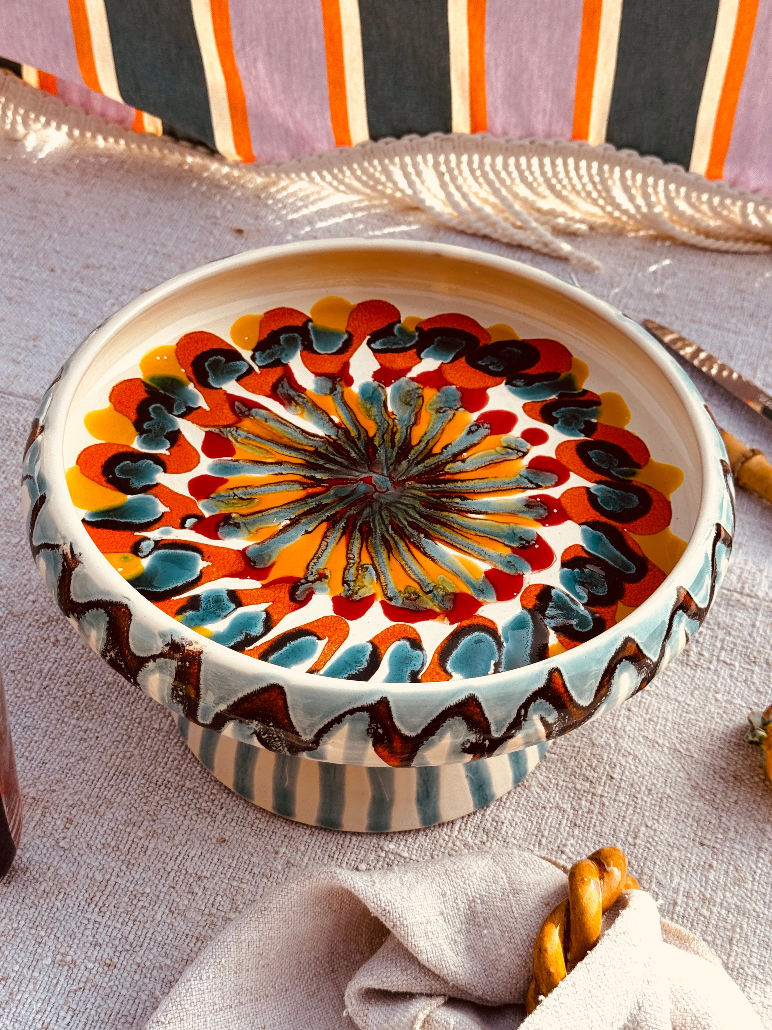 Riviera Präsentierteller mit Fuß 25 cm | Handgemachte Keramik aus Italien