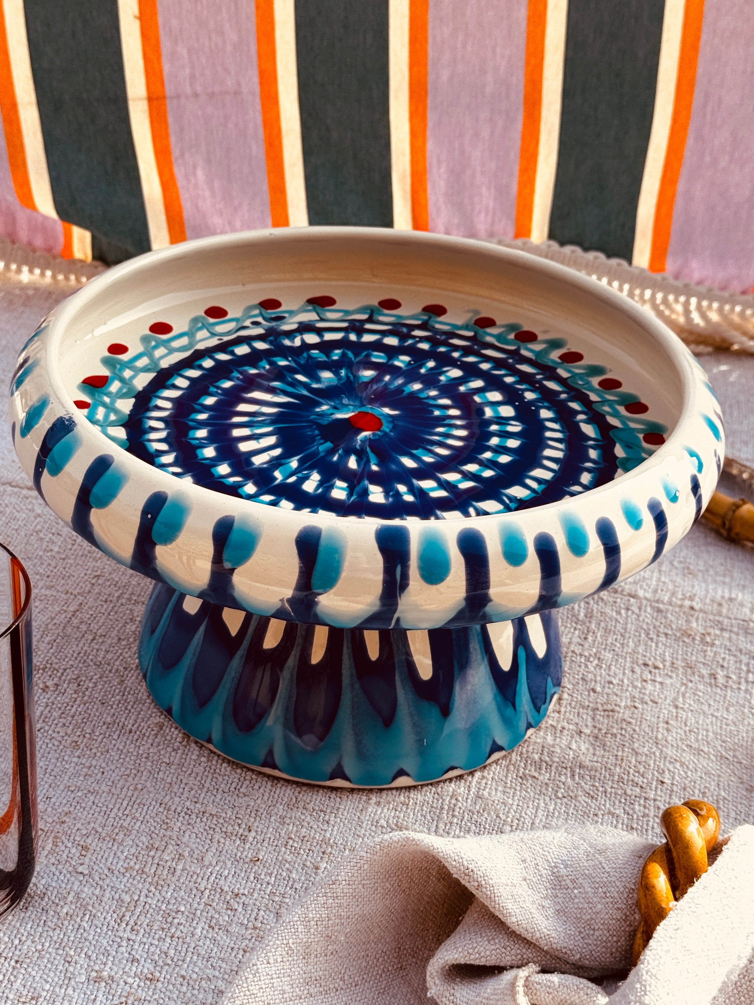 Riviera Präsentierteller mit Fuß 25 cm | Handgemachte Keramik aus Italien