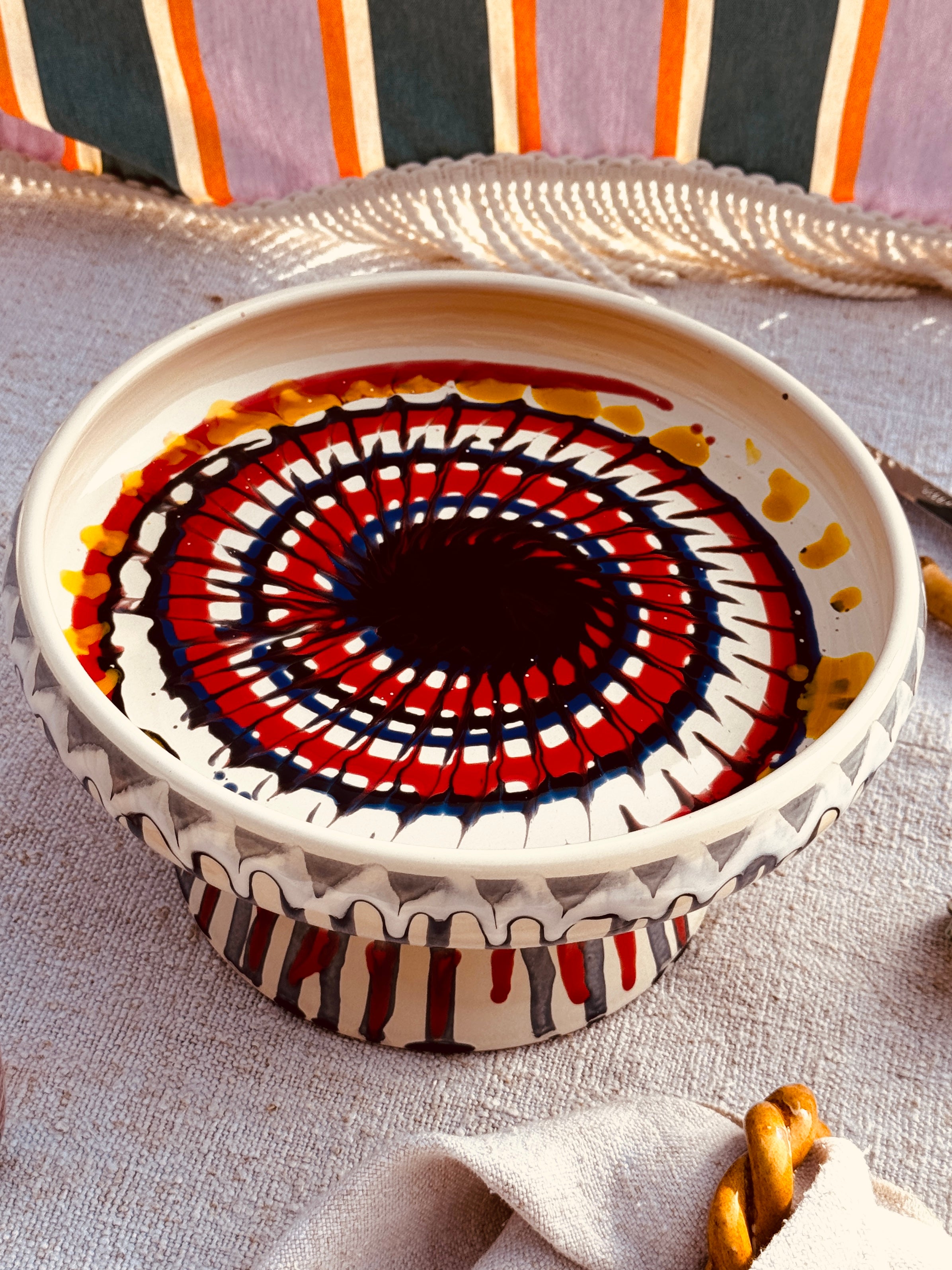 Riviera Präsentierteller mit Fuß 25 cm | Handgemachte Keramik aus Italien