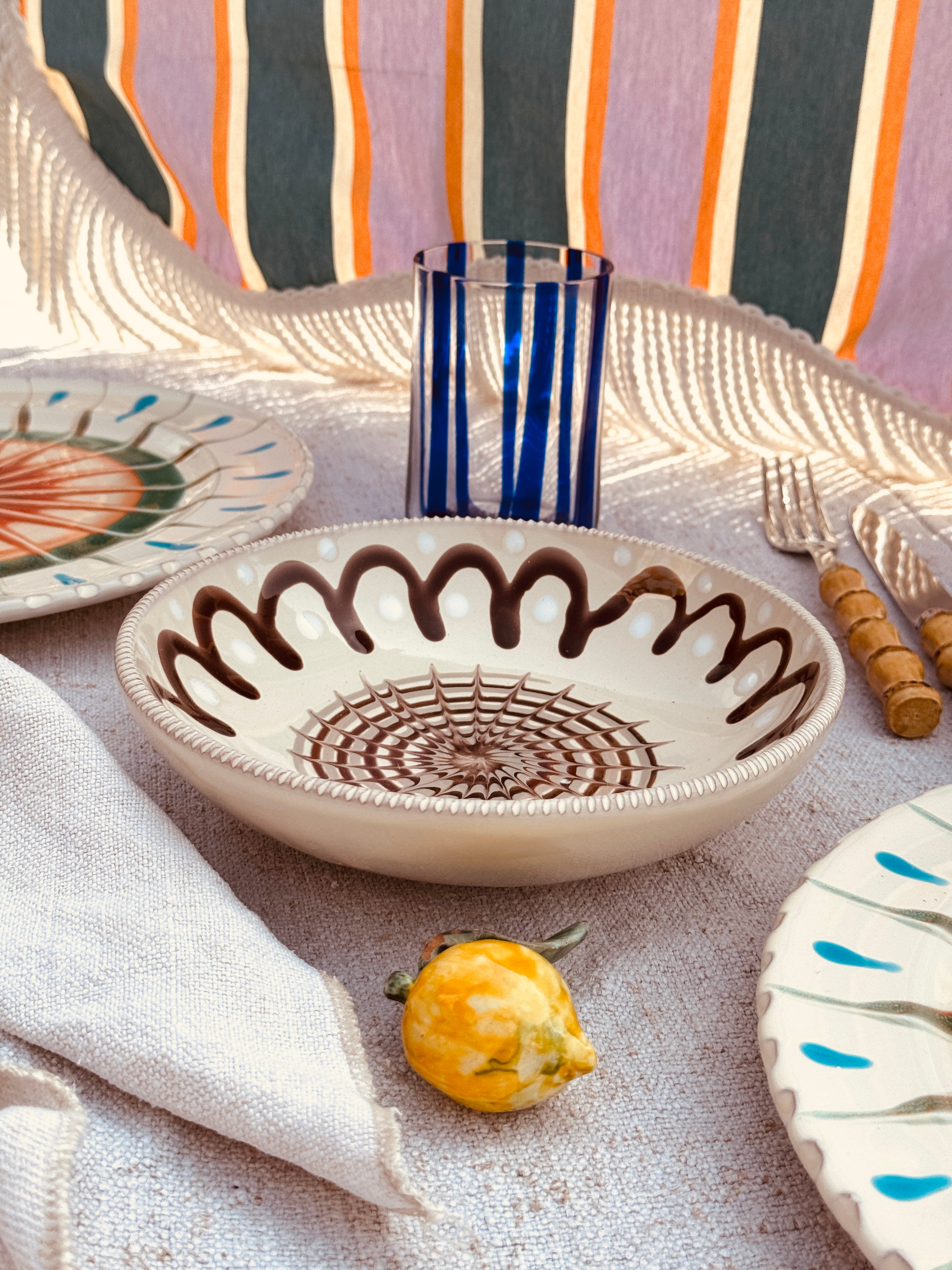 ! Neue Form ! Psychodelic Schale 19cm "Moccachino"