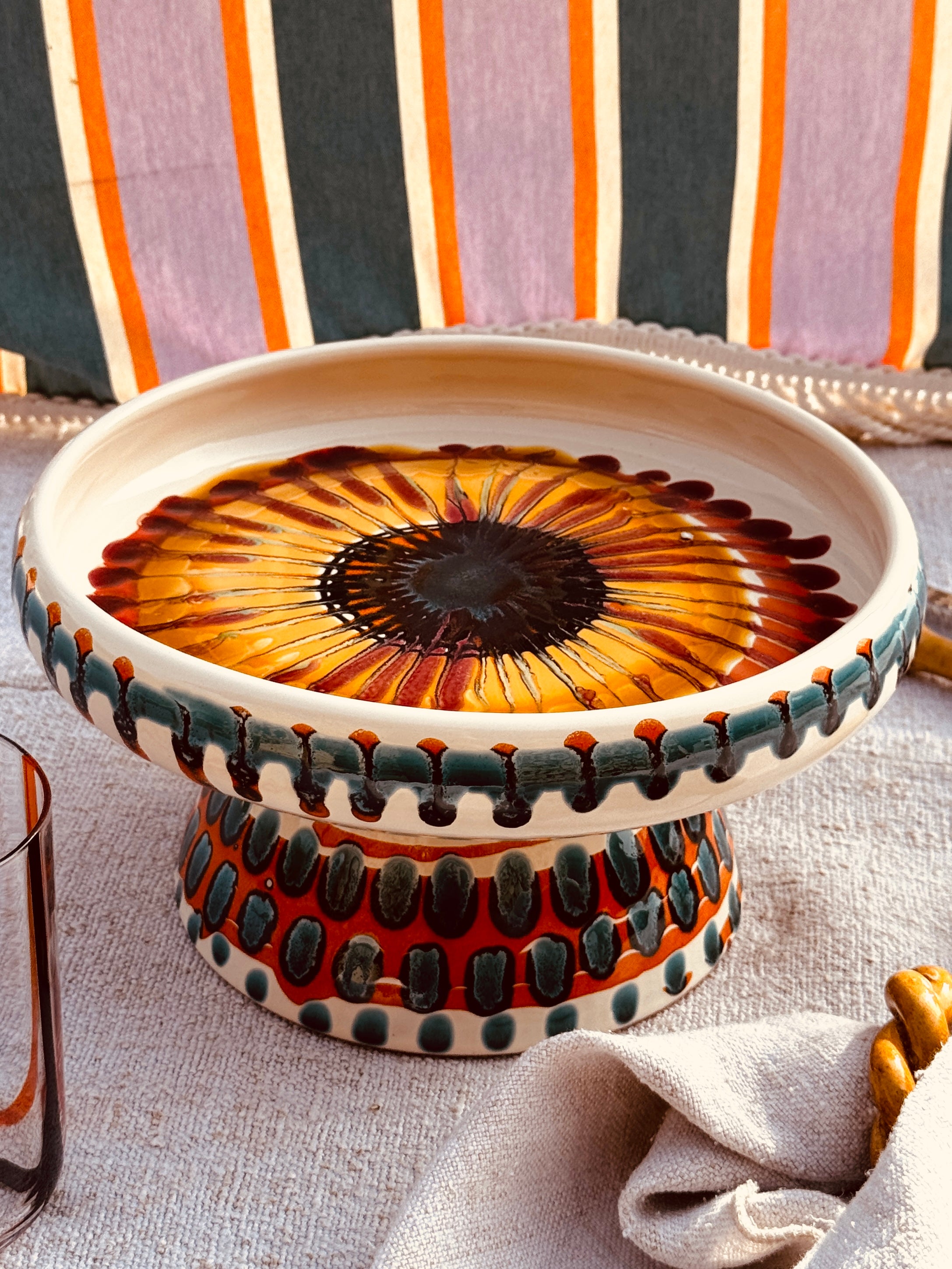 Riviera Präsentierteller mit Fuß 25 cm | Handgemachte Keramik aus Italien