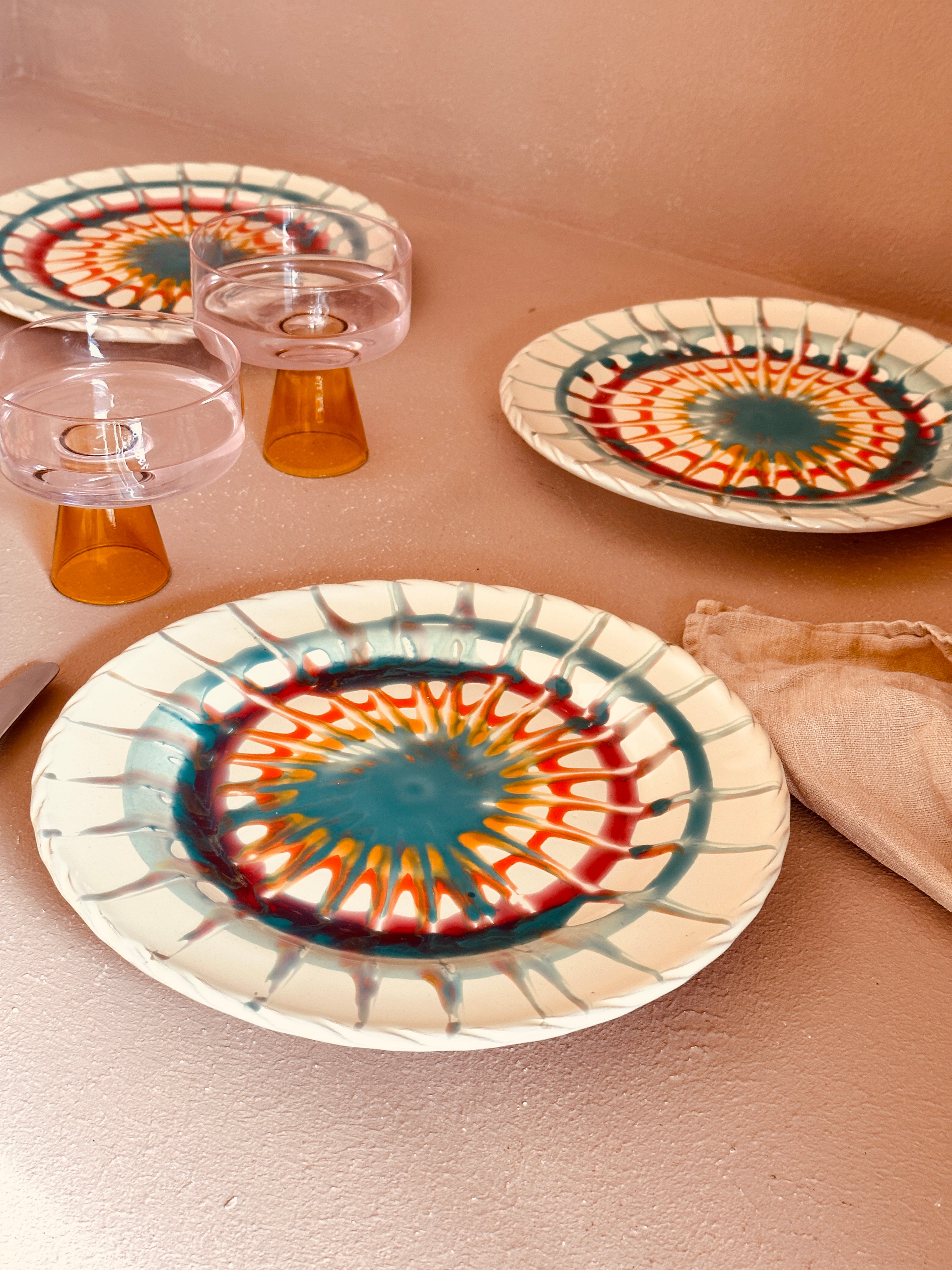 Psychodelic Dinner Plate Set of 4 "Classic Mix"