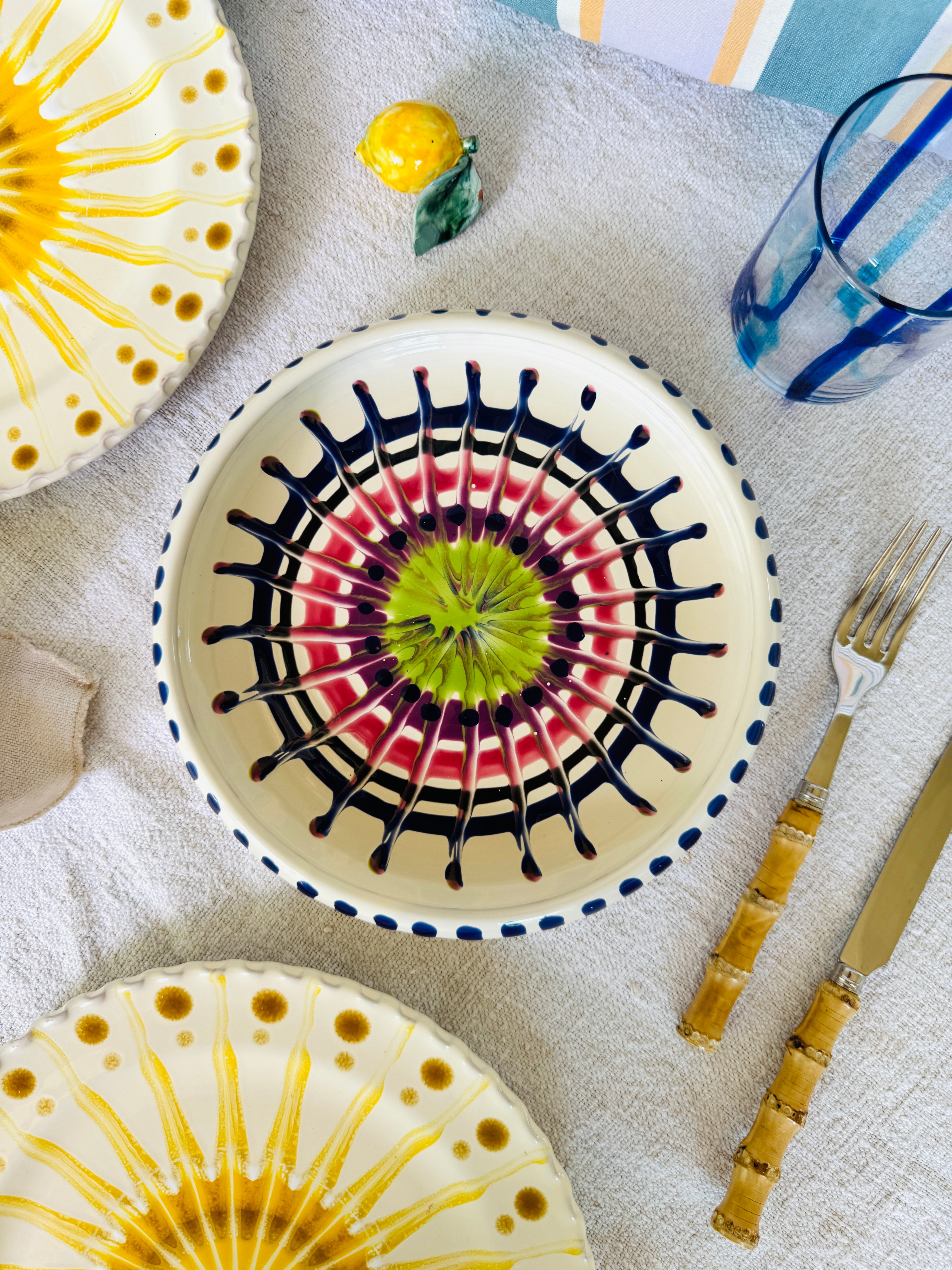 Italian Ceramic Pasta Plate 25cm | Handbemaltes Psychodelic Design