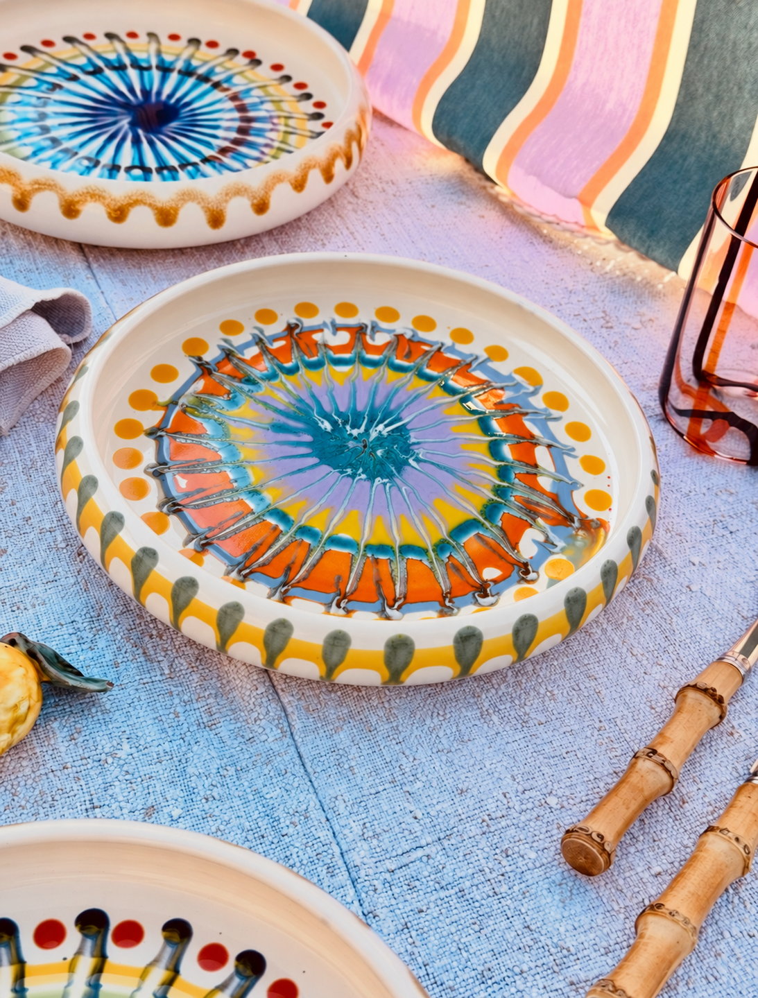 Italian Ceramic Pasta Plate 25cm | Handbemaltes Psychodelic Design UNIKAT