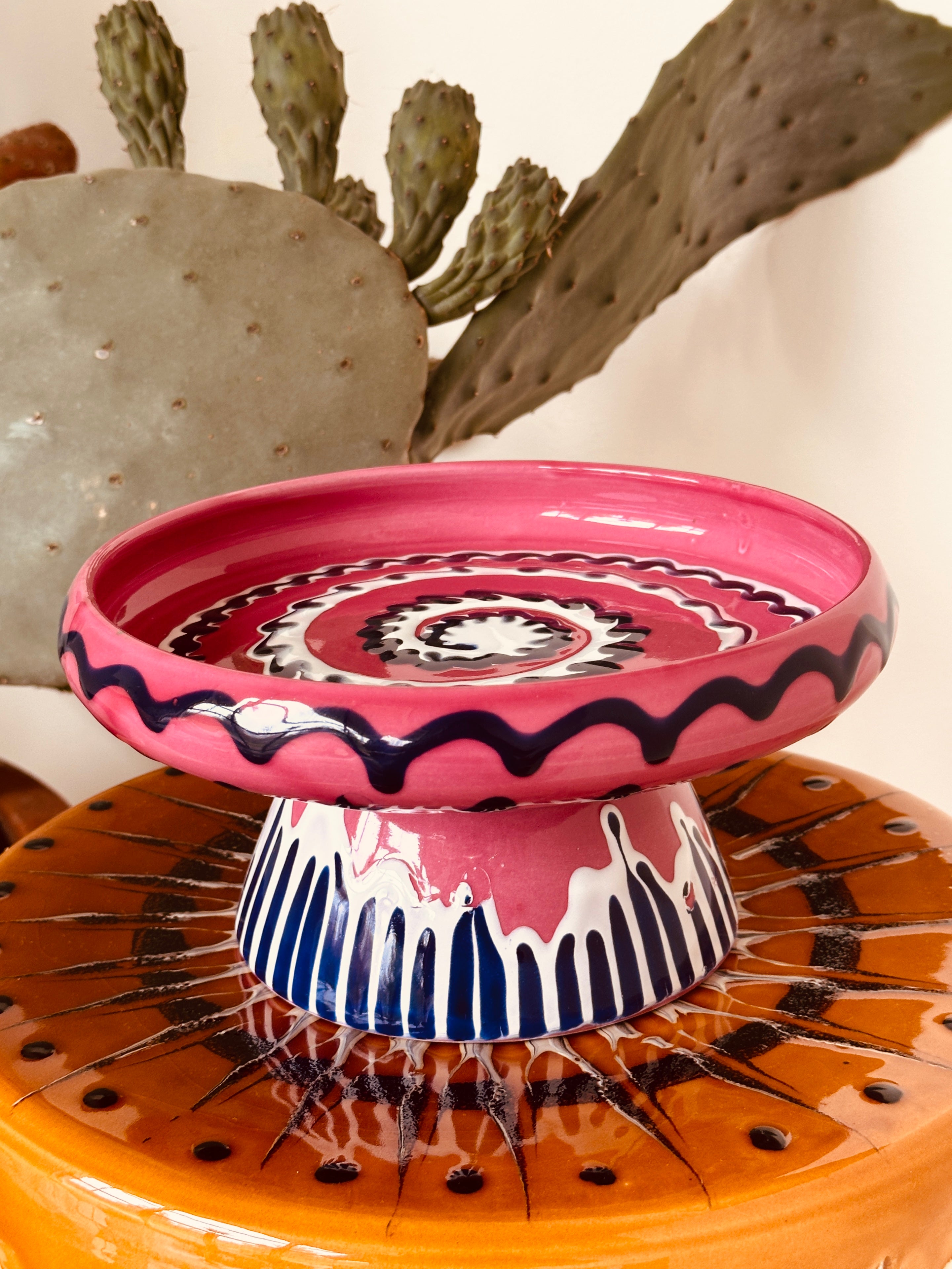Psychodelic Frisbee High Plate "Riviera 1962 Fuxia“