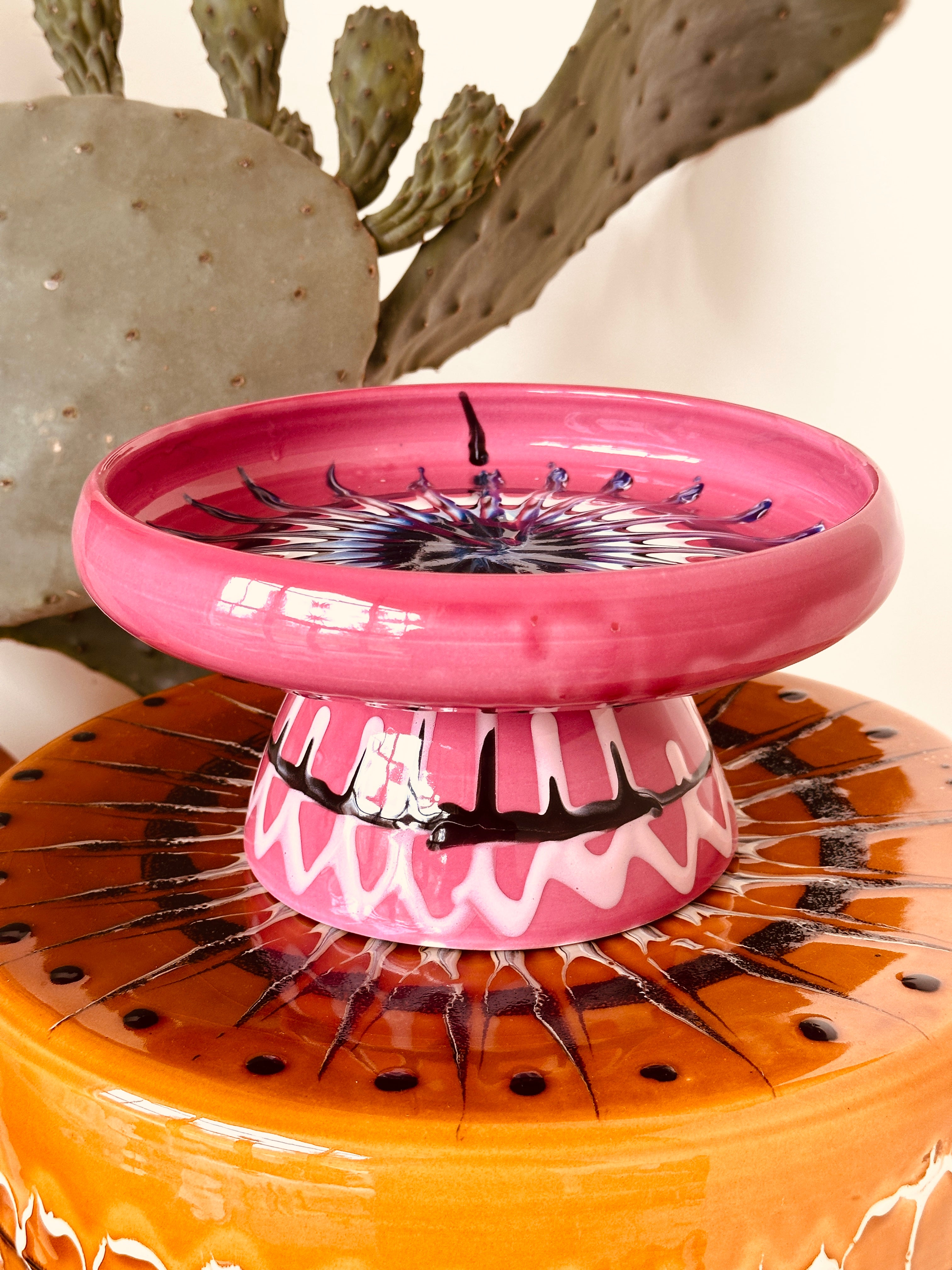 Psychodelic Frisbee High Plate "Riviera 1964 Fuxia“