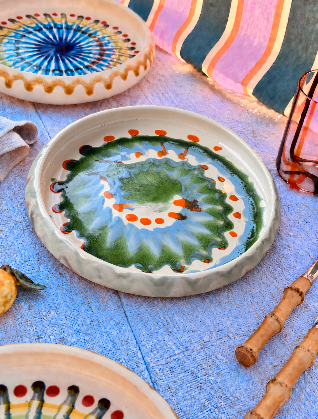 Italian Ceramic Pasta Plate 25cm | Handbemaltes Psychodelic Design UNIKAT