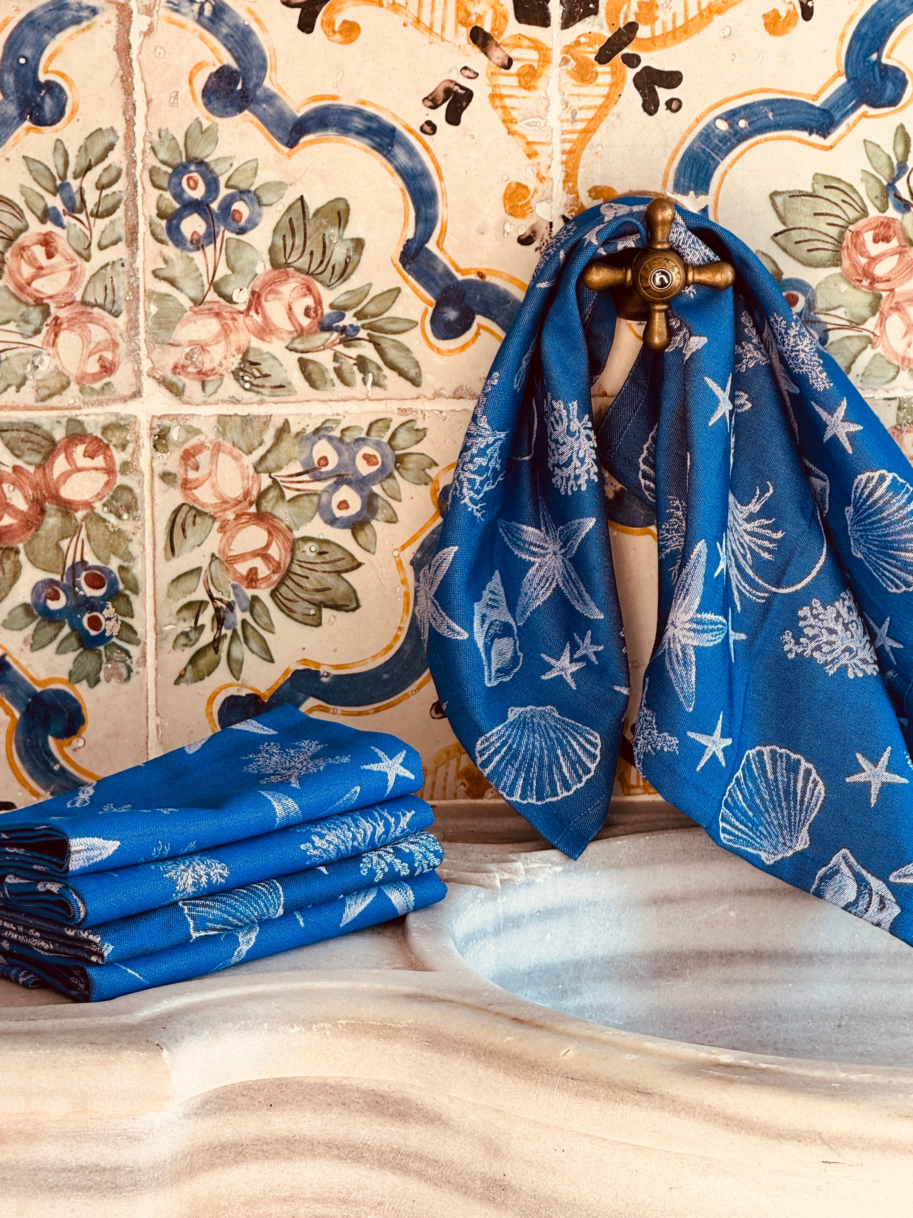 4er Set - Serviette aus robuster Baumwolle „Mare profondo e blu di Nerano" 50cm x 50cm 
