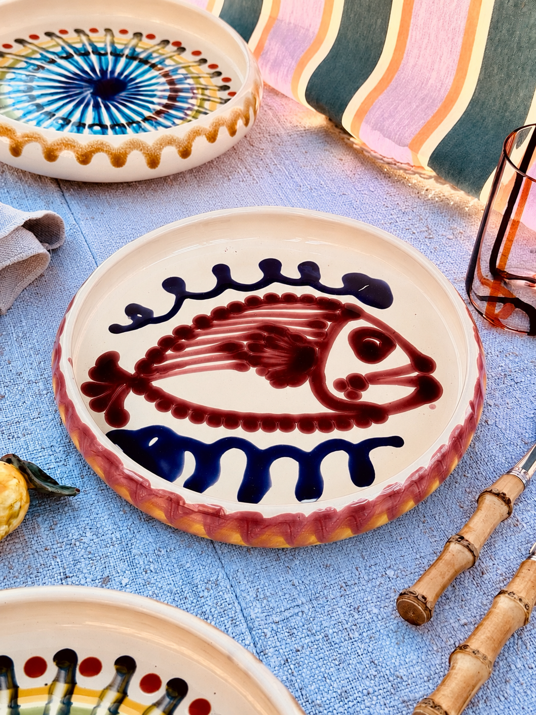 Italian Ceramic Pasta Plate 25cm | Handbemaltes Pesce Design "Unikat"
