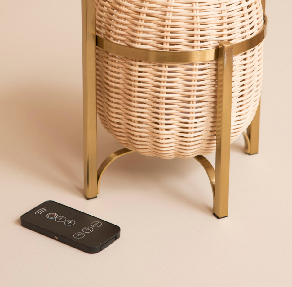 Luma Riva Cesta Akku Tischlampe aus Rattan – Kabellose LED Lampe mit Griff – Dimmbares Lichtdesign