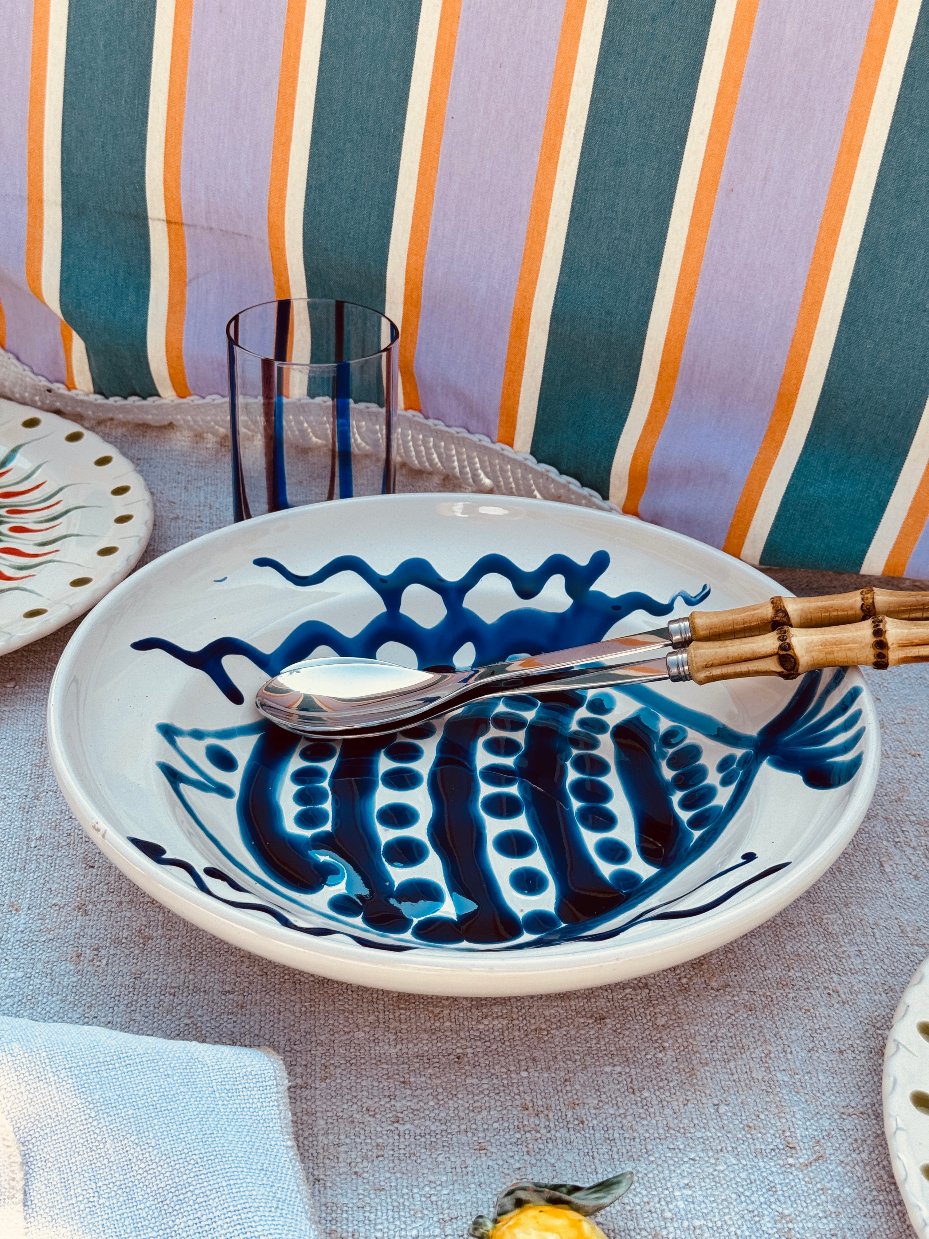 Flat Psychodelic Bowl  "Ciotola Piatta Pesce Blue Amore“