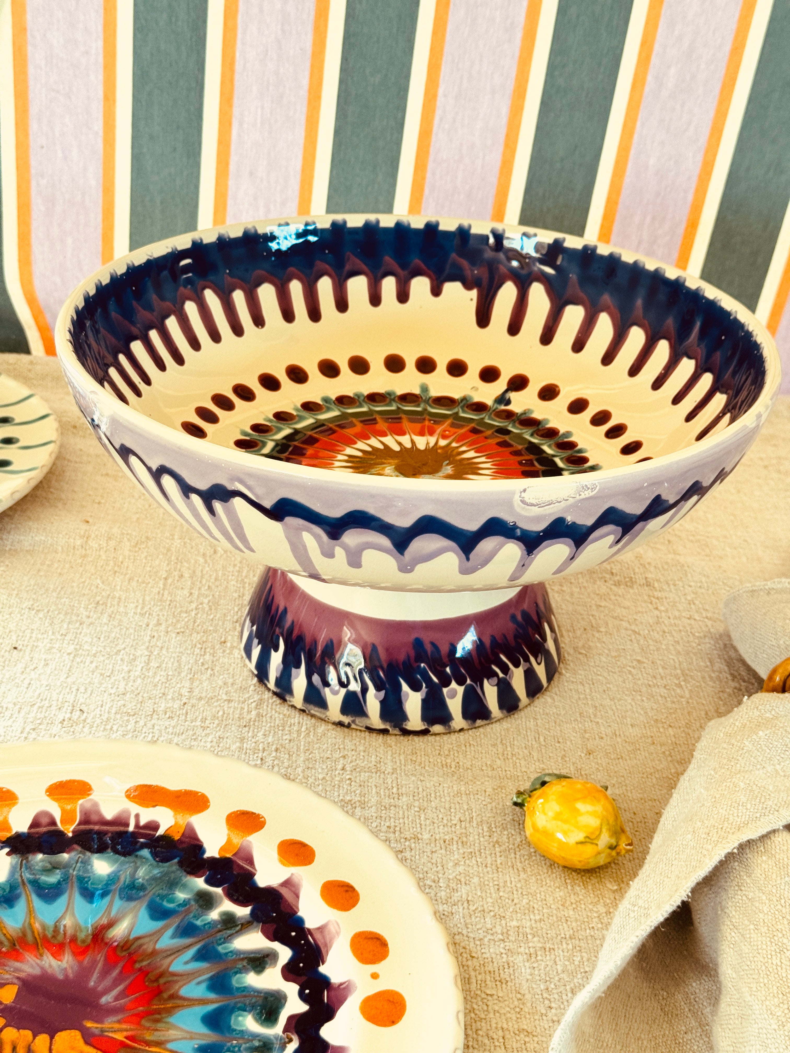 Handgefertigte Keramik Schale mit Fuß 30 cm | Italienisches Unikat