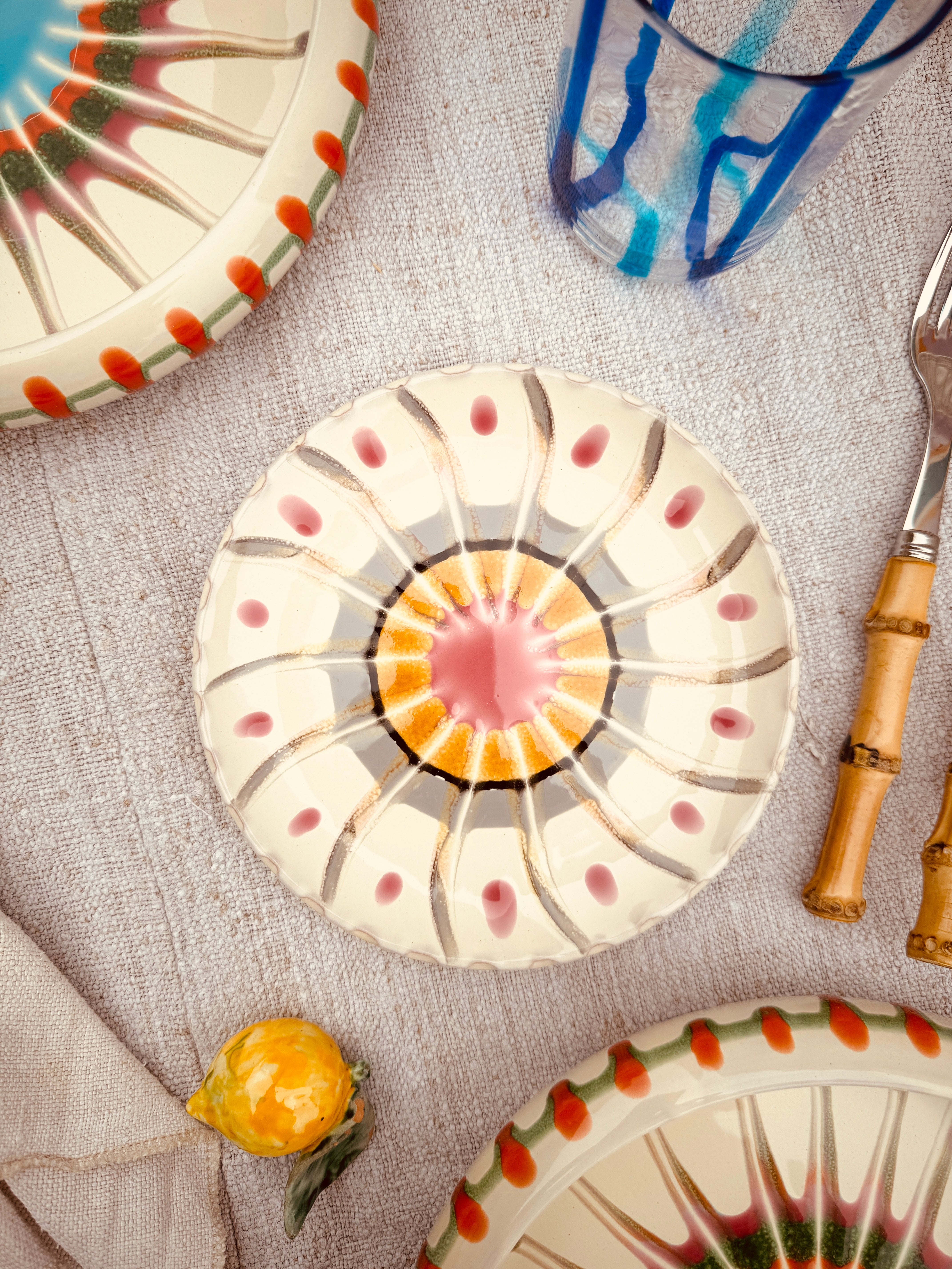 Psychodelic Brotteller 16cm „Riviera's Classic“