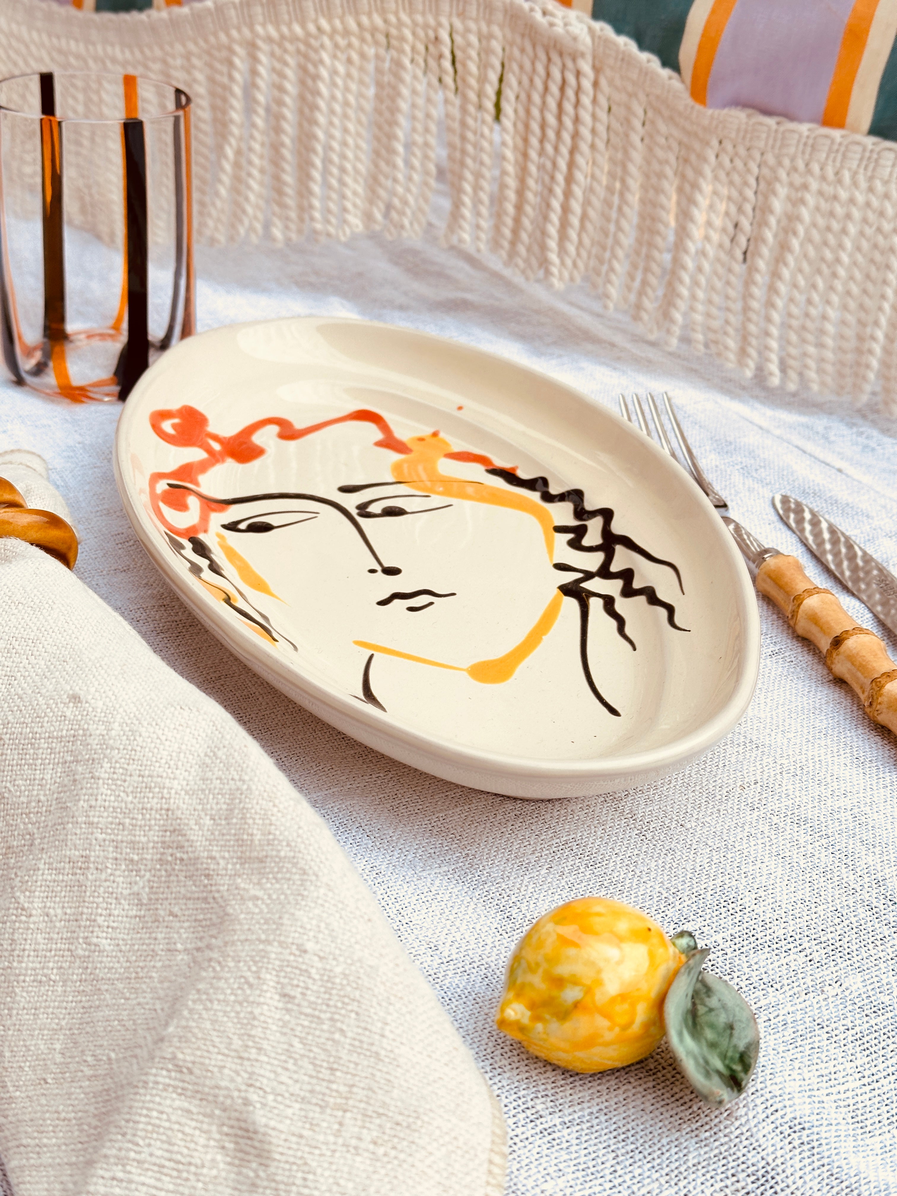 Viso Oval Plate "Picasso l'Amour 2"