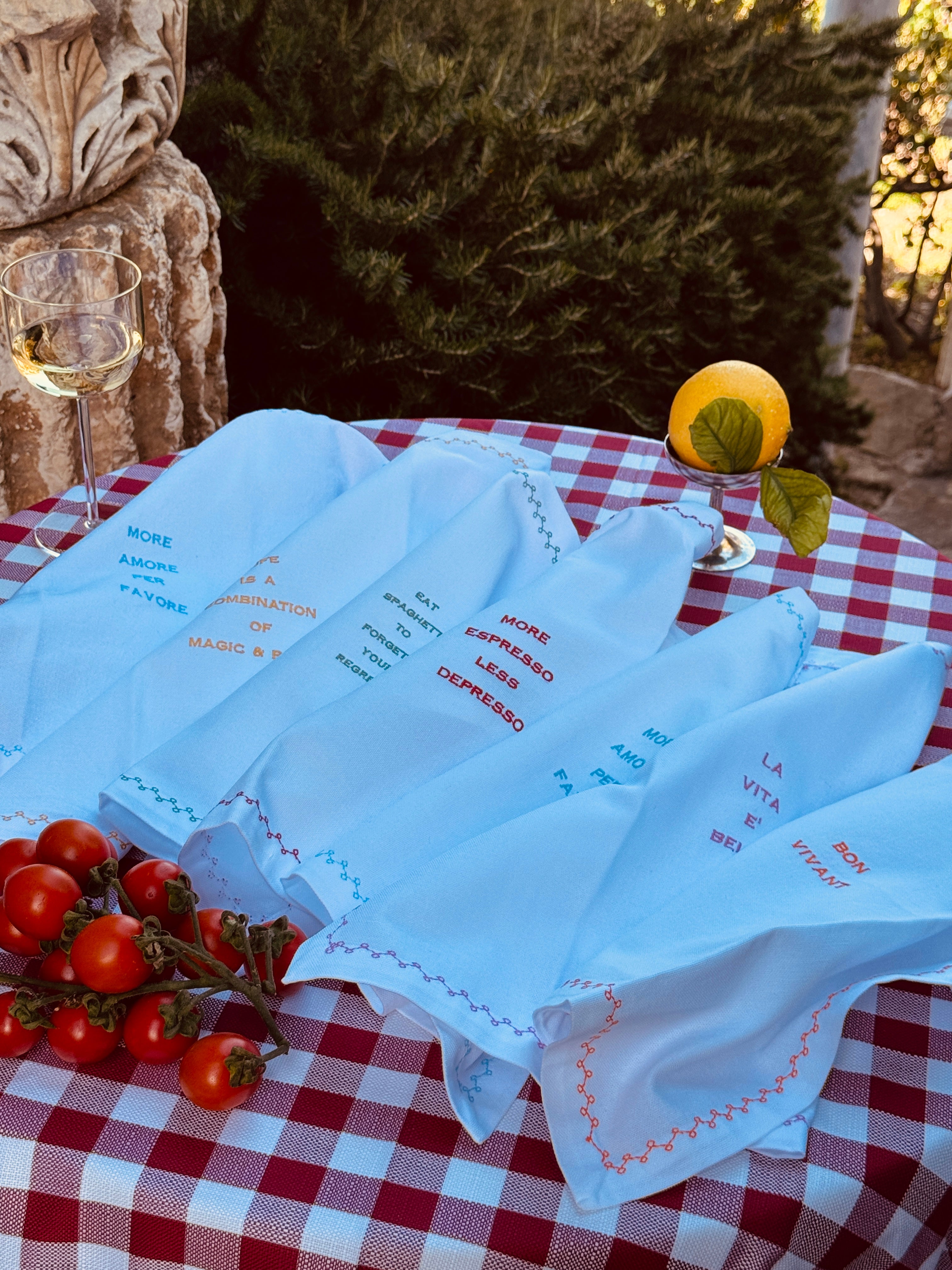 Handgefertigte Italienische Leinen Servietten 6er Set "La Dolce Vita Quotes Collection"