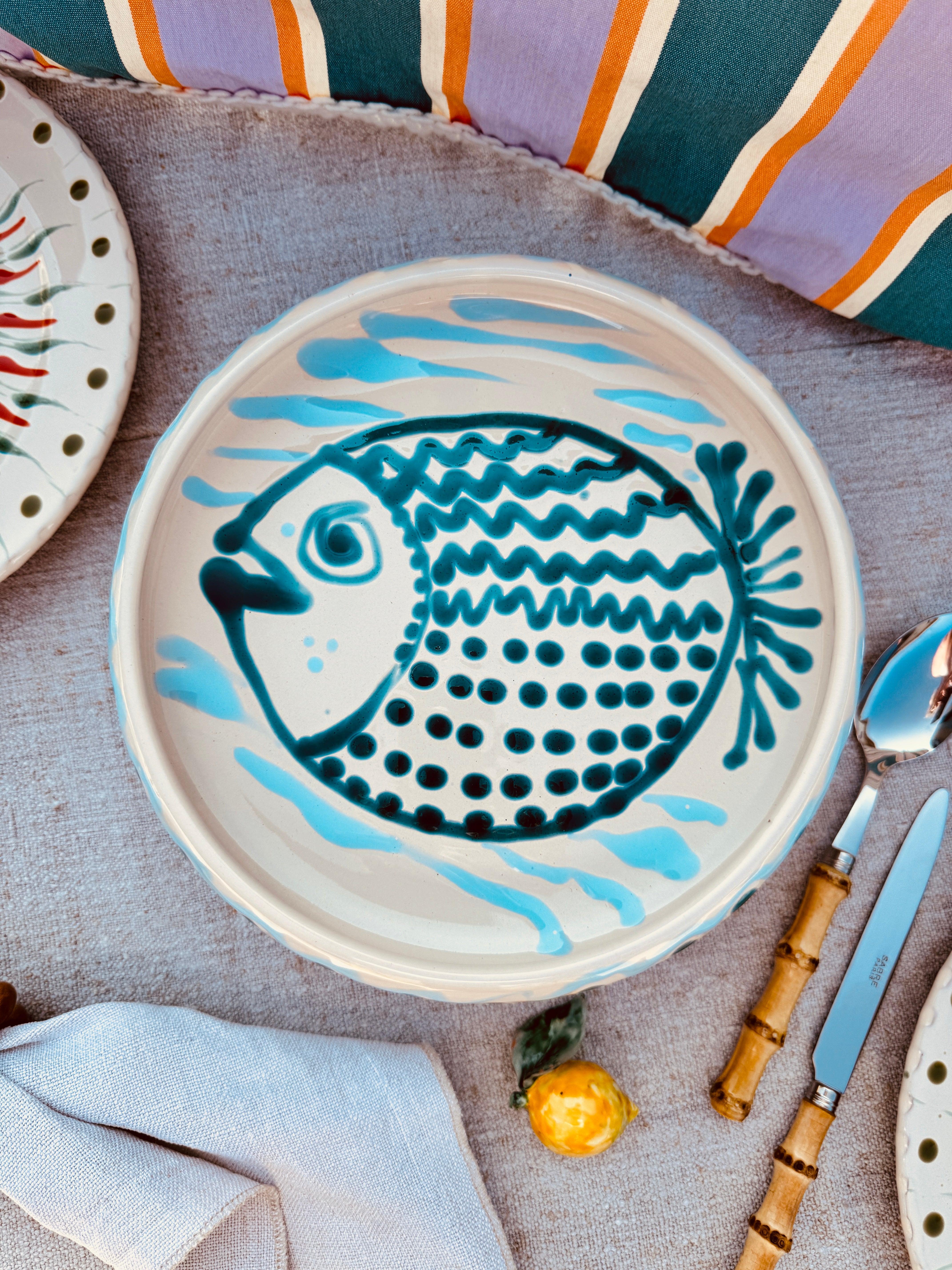 Fisch Psychodelic Frisbee Teller mit Fuß - 25cm UNIKAT NUR 1 X ERHÄLTLICH