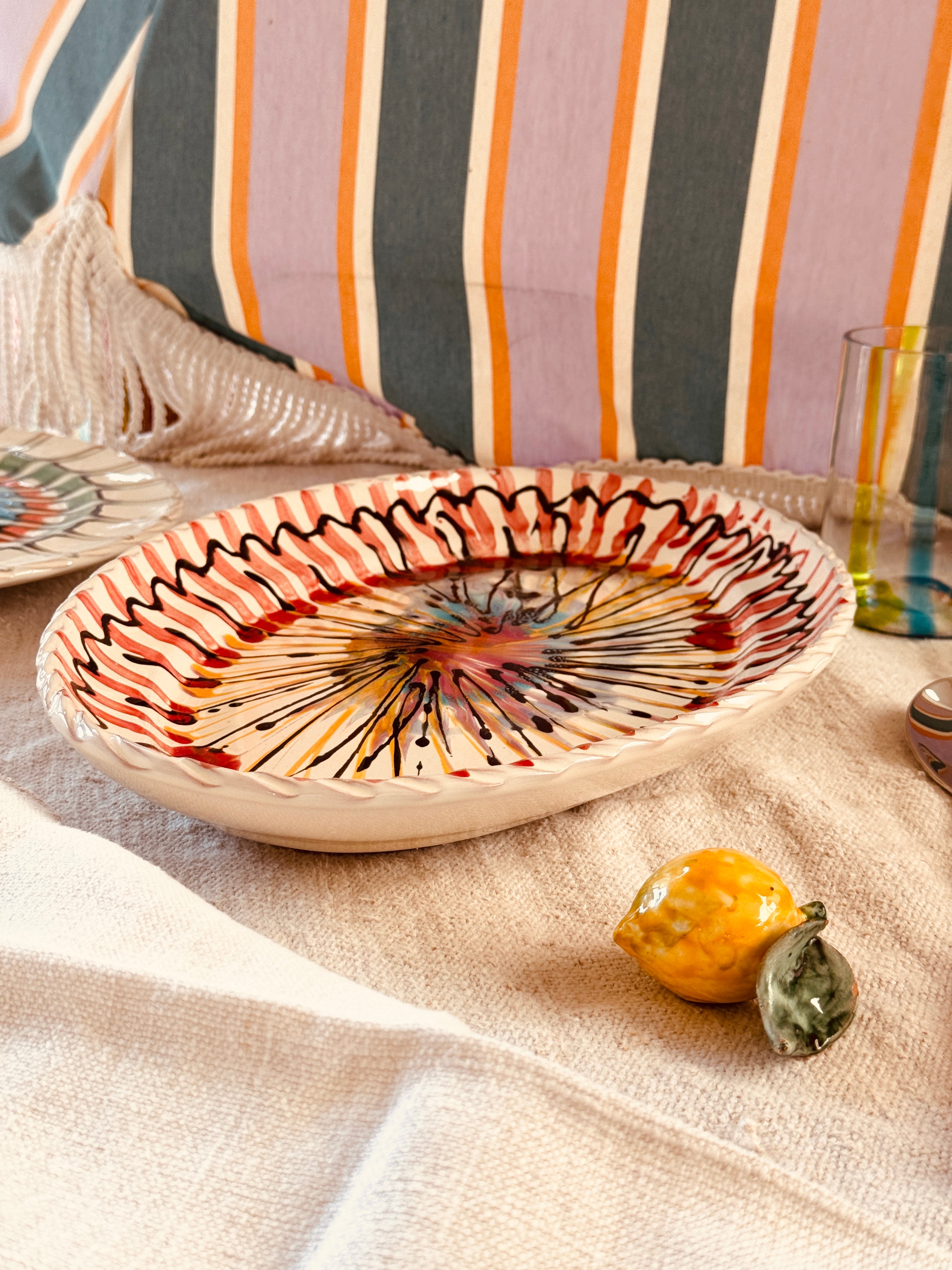 ! Einzelstück ! Psychodelic ovale Servierplatte  35X23 CM - nur 1 x erhältlich