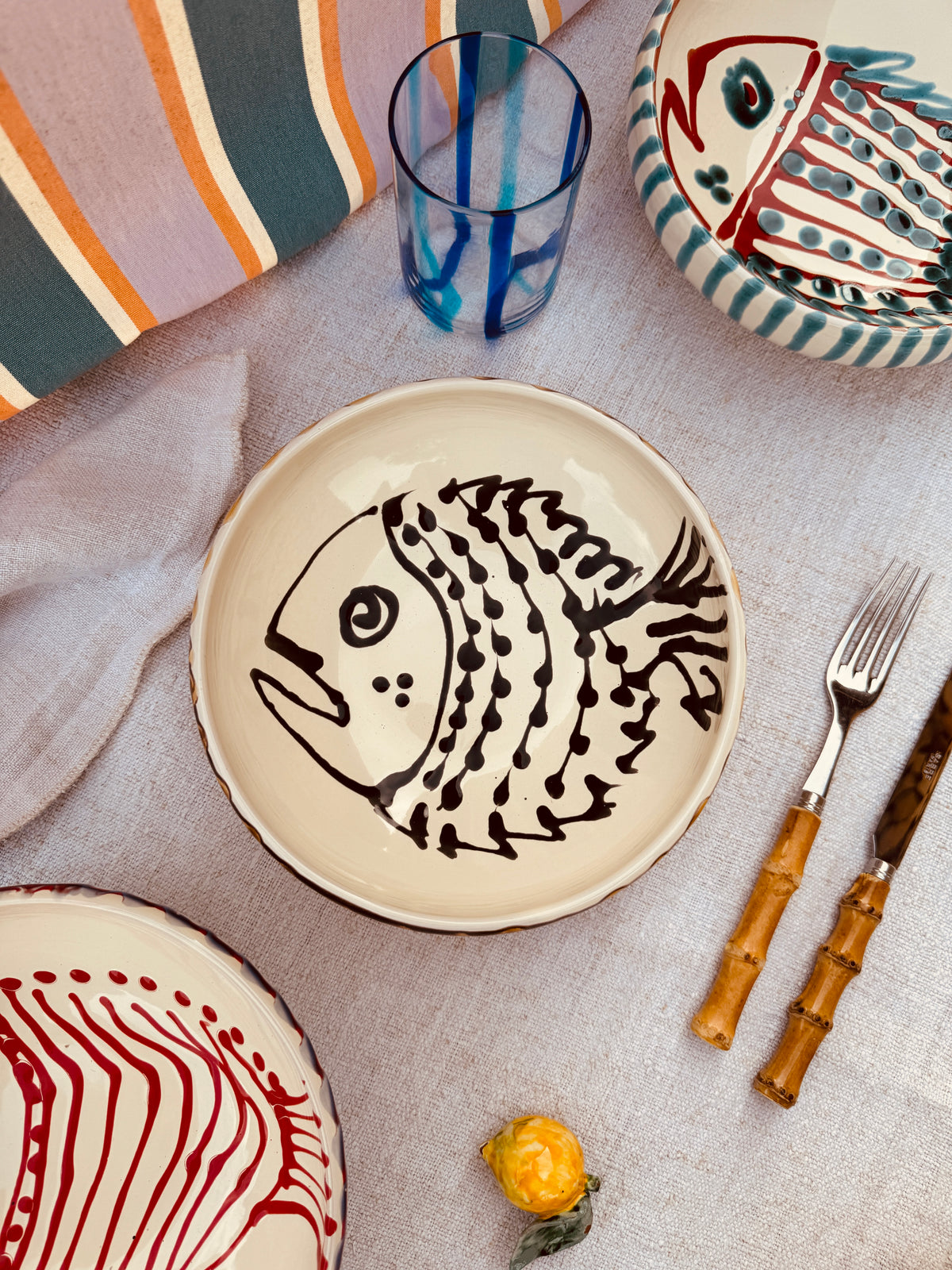 Handgefertigte Keramik Bowl 21 cm „Bordo Tornito“ Pesce - Unikat aus Italien