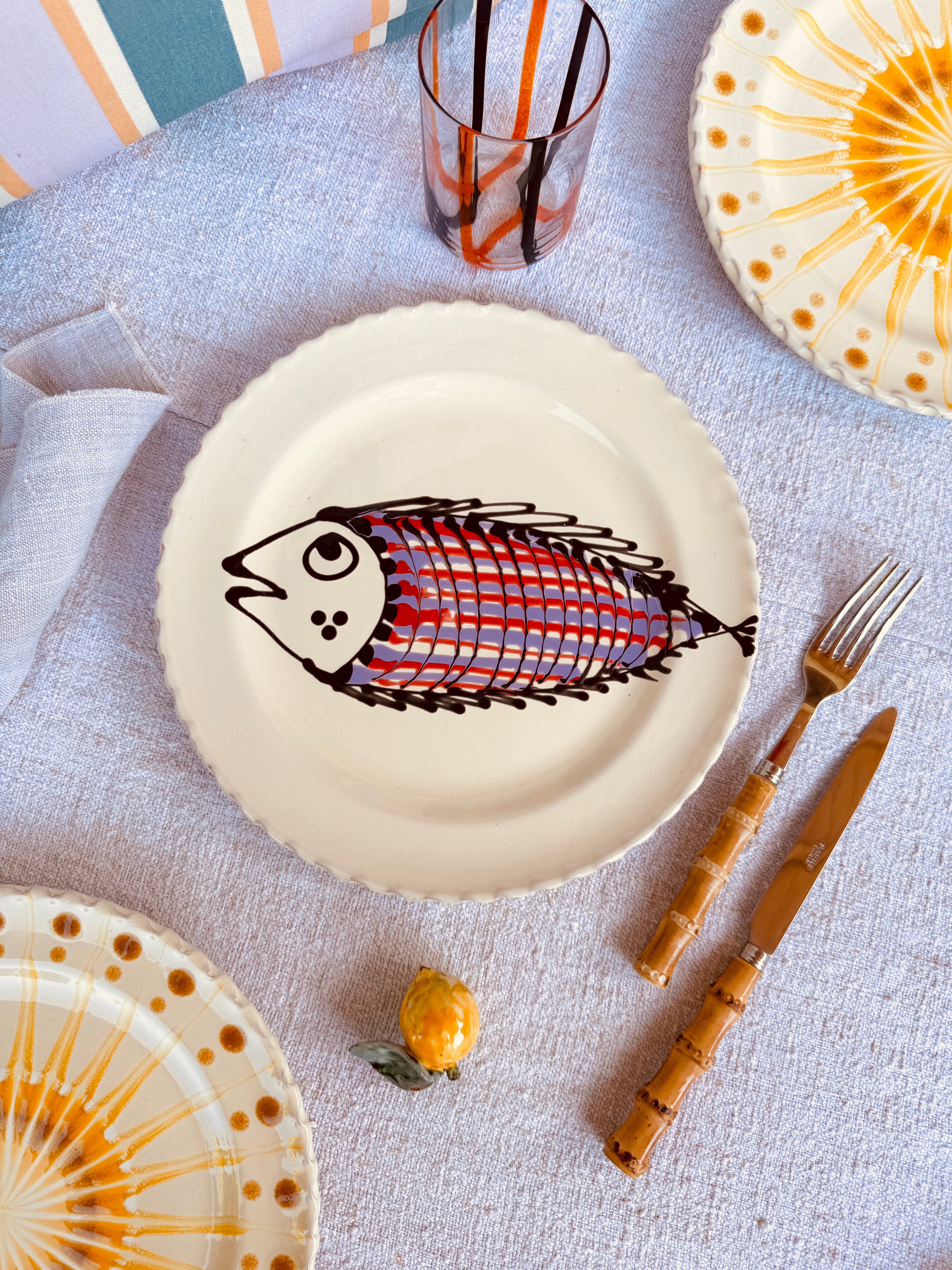 Großer Keramik Teller 27 cm | Handgefertigt in Italien "Unikat Pesce"