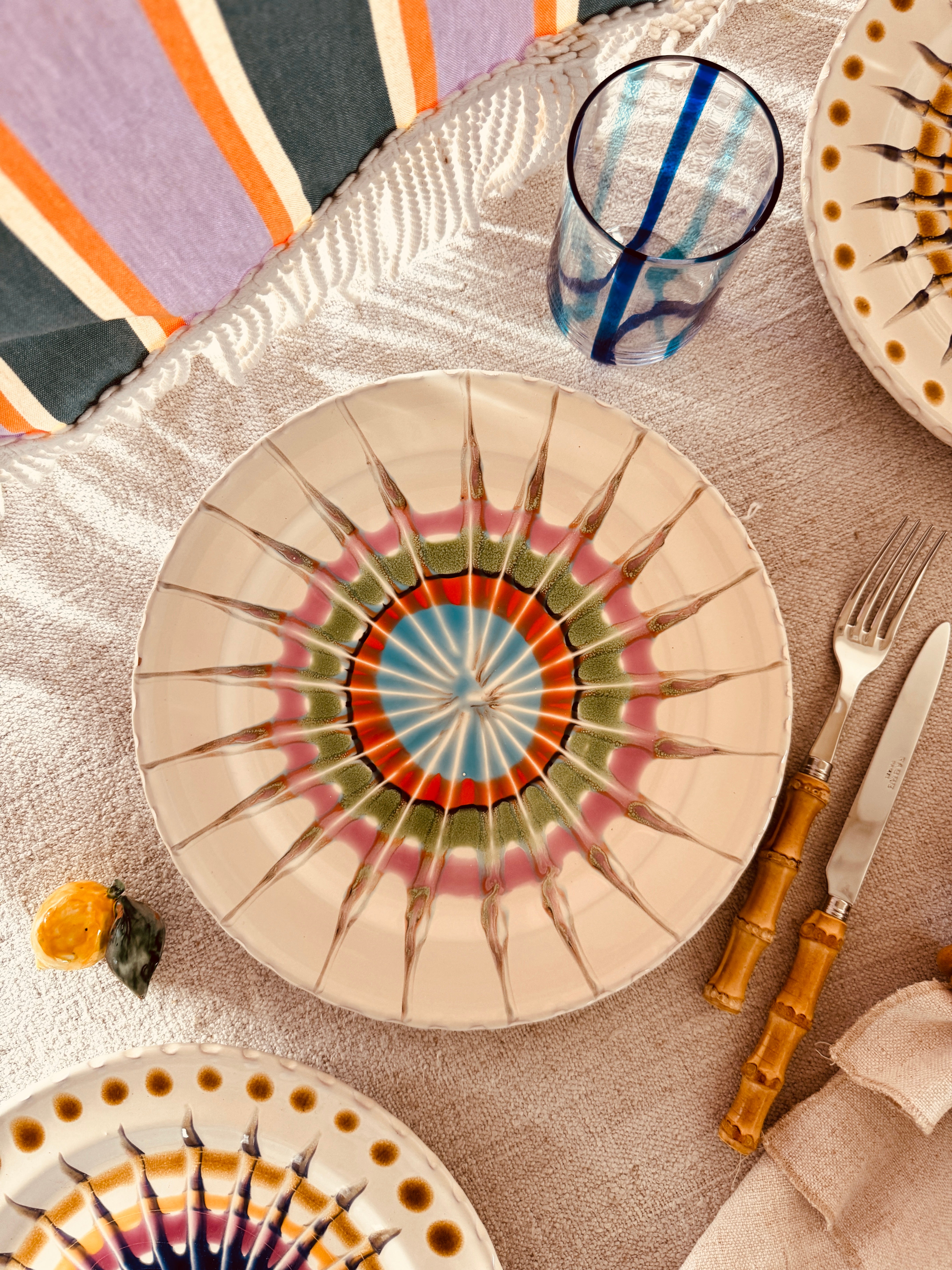 Psychodelic Speiseteller - 27cm "Grand Hotel Riviera 1964"