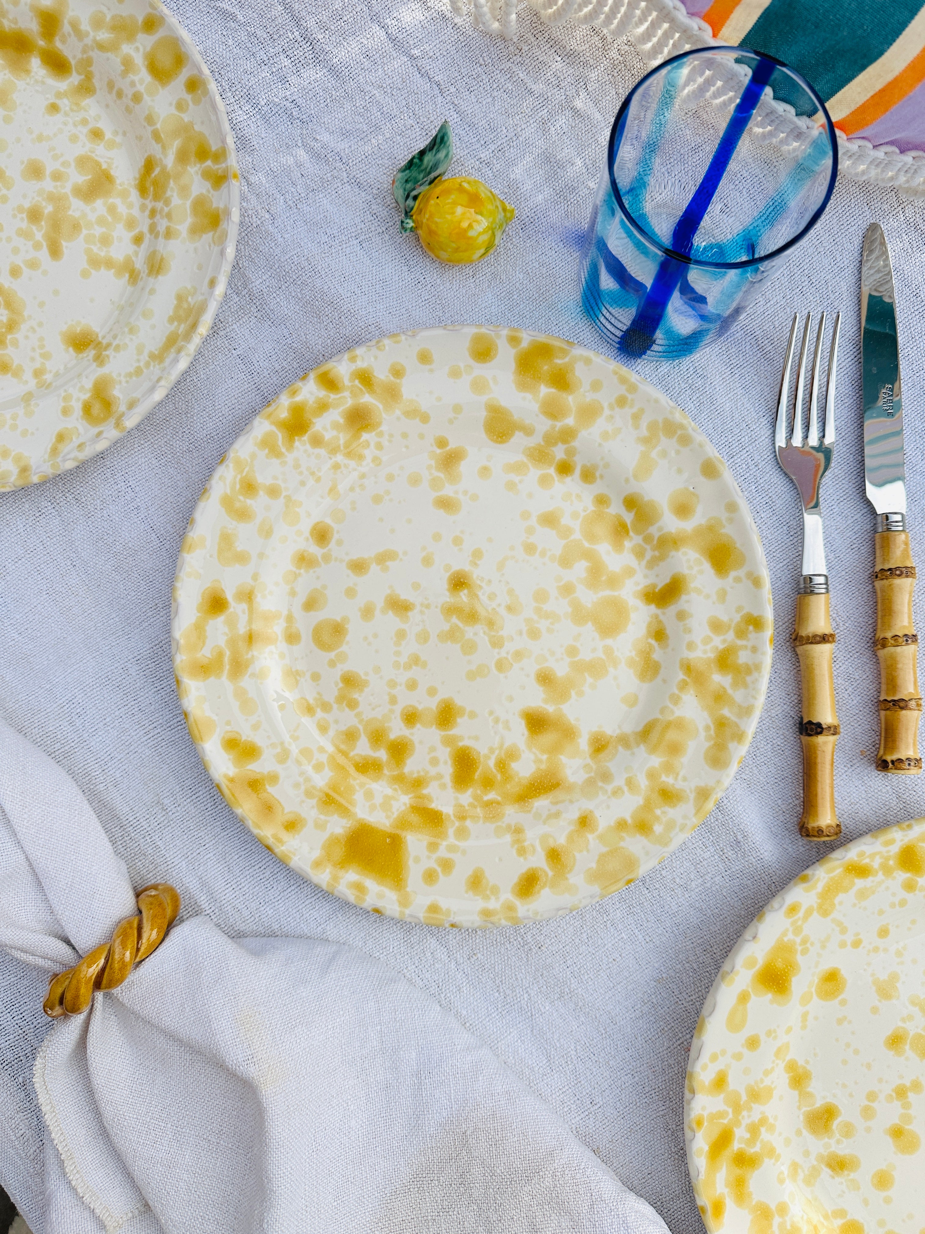 Schizzato Dinner Plate "Honey" 24cm with honey Dots