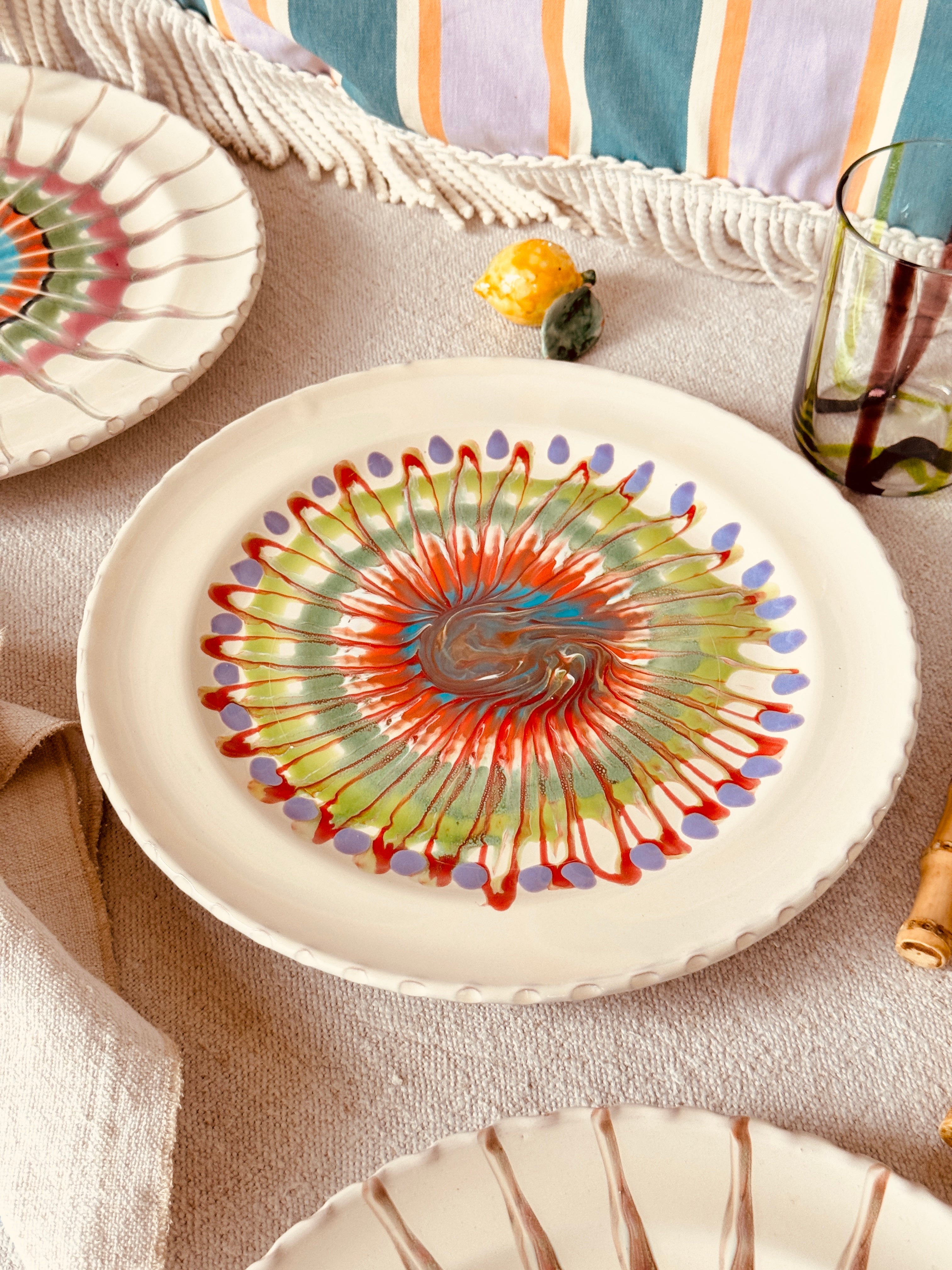 Psychodelic Speiseteller - 27cm "Unique Art Pieces by Studio Riviera"