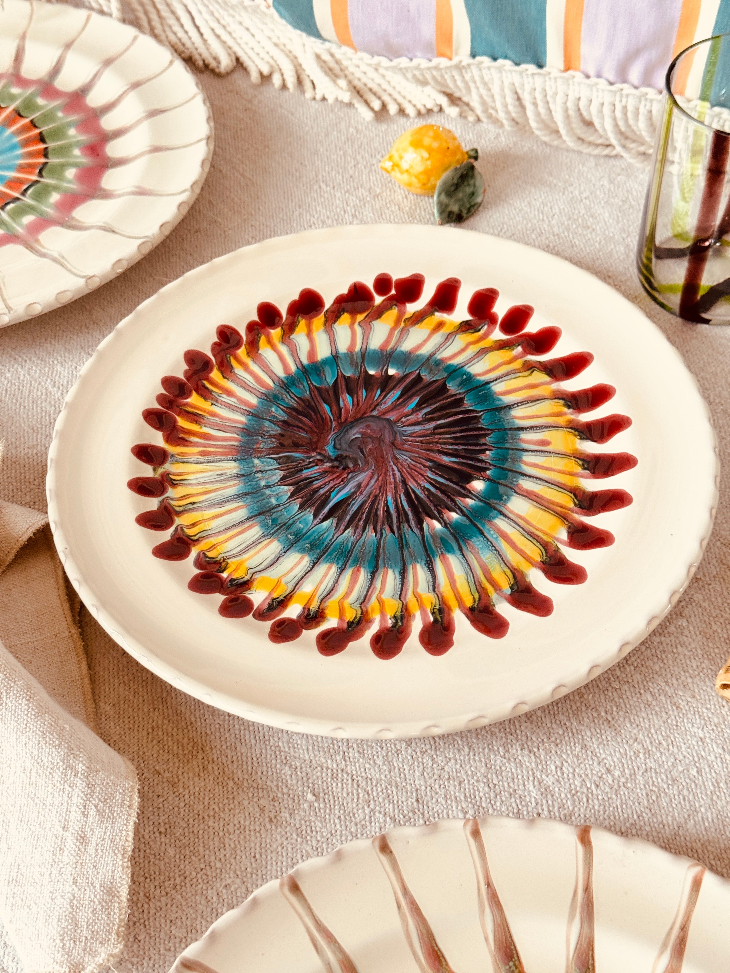 Psychodelic Speiseteller - 27cm "Unique Art Pieces by Studio Riviera"