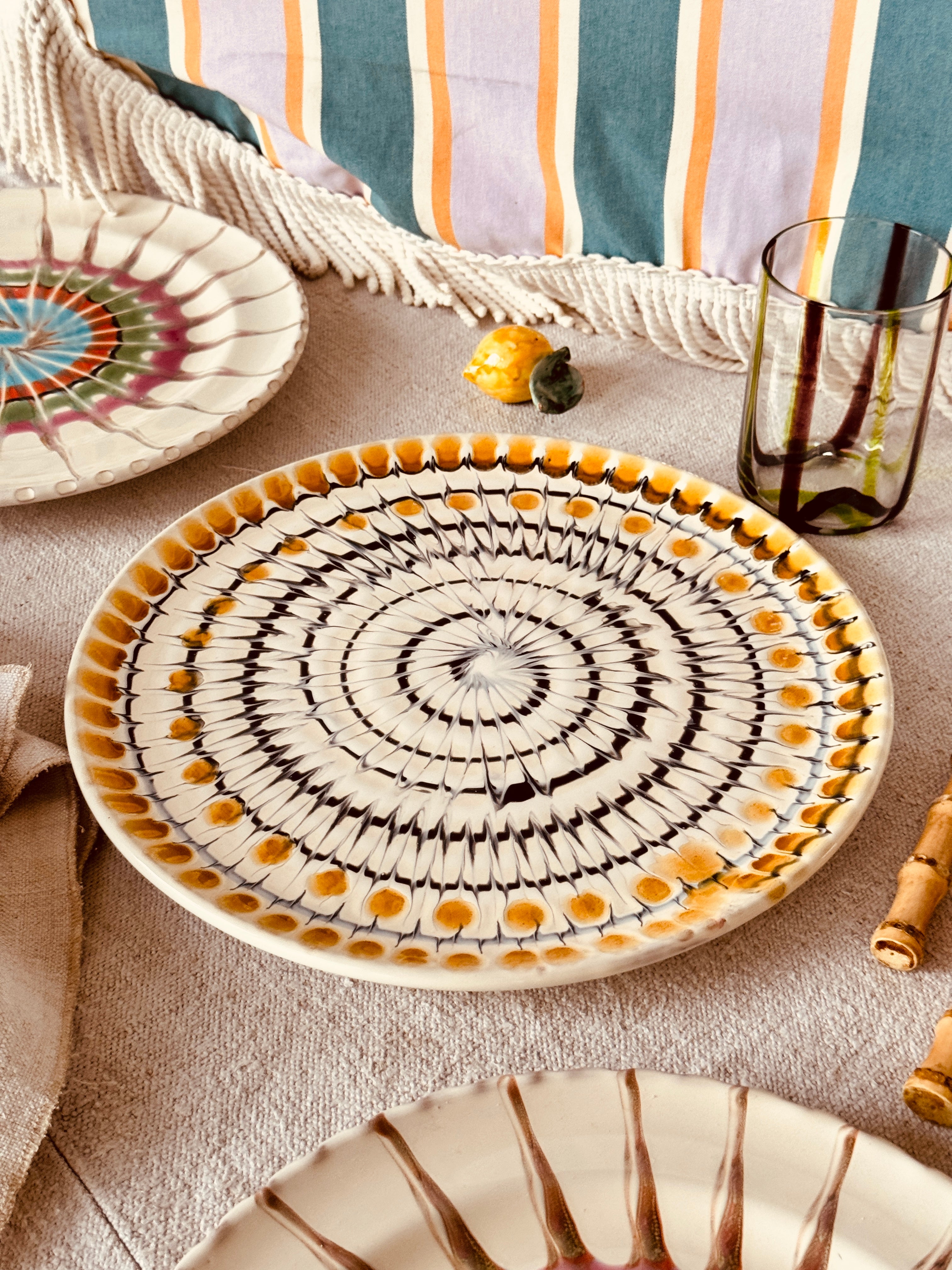 großer Teller 30cm "Unique Art Piece"