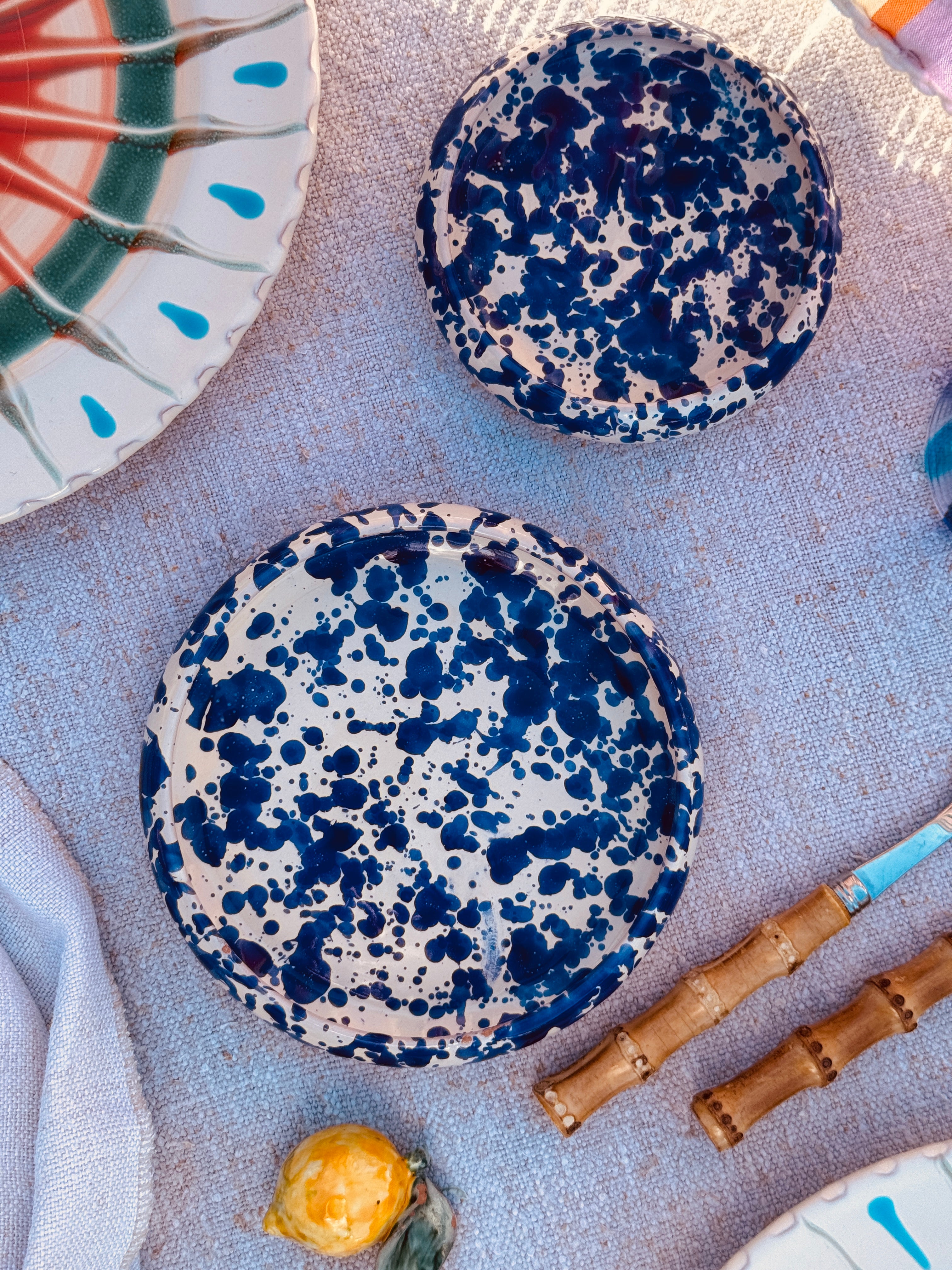 small & medium Frisbee Plate Schizzato "Blu" Set of 2