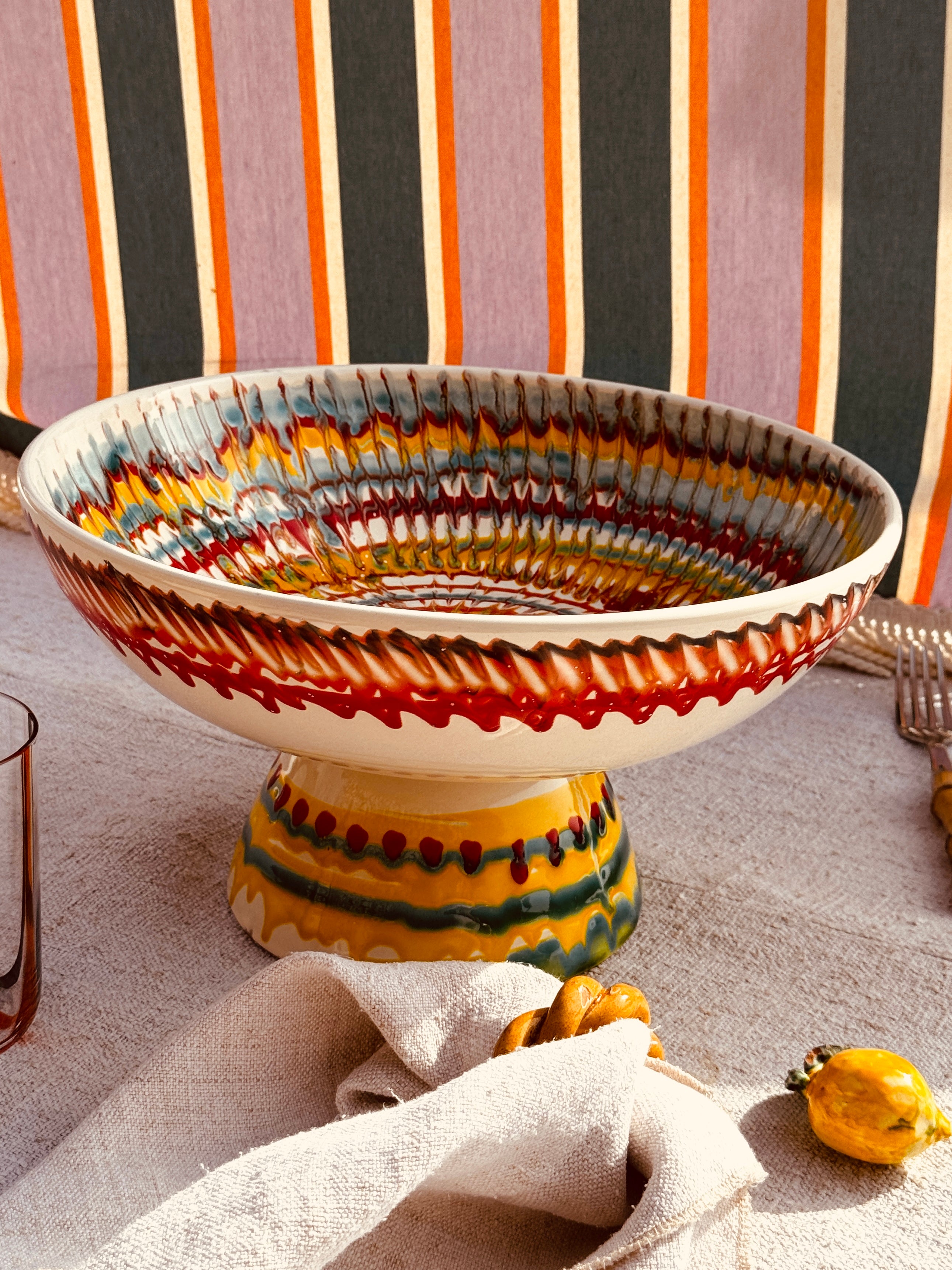 Handgefertigte Keramik Schale mit Fuß 30 cm | Italienisches Unikat