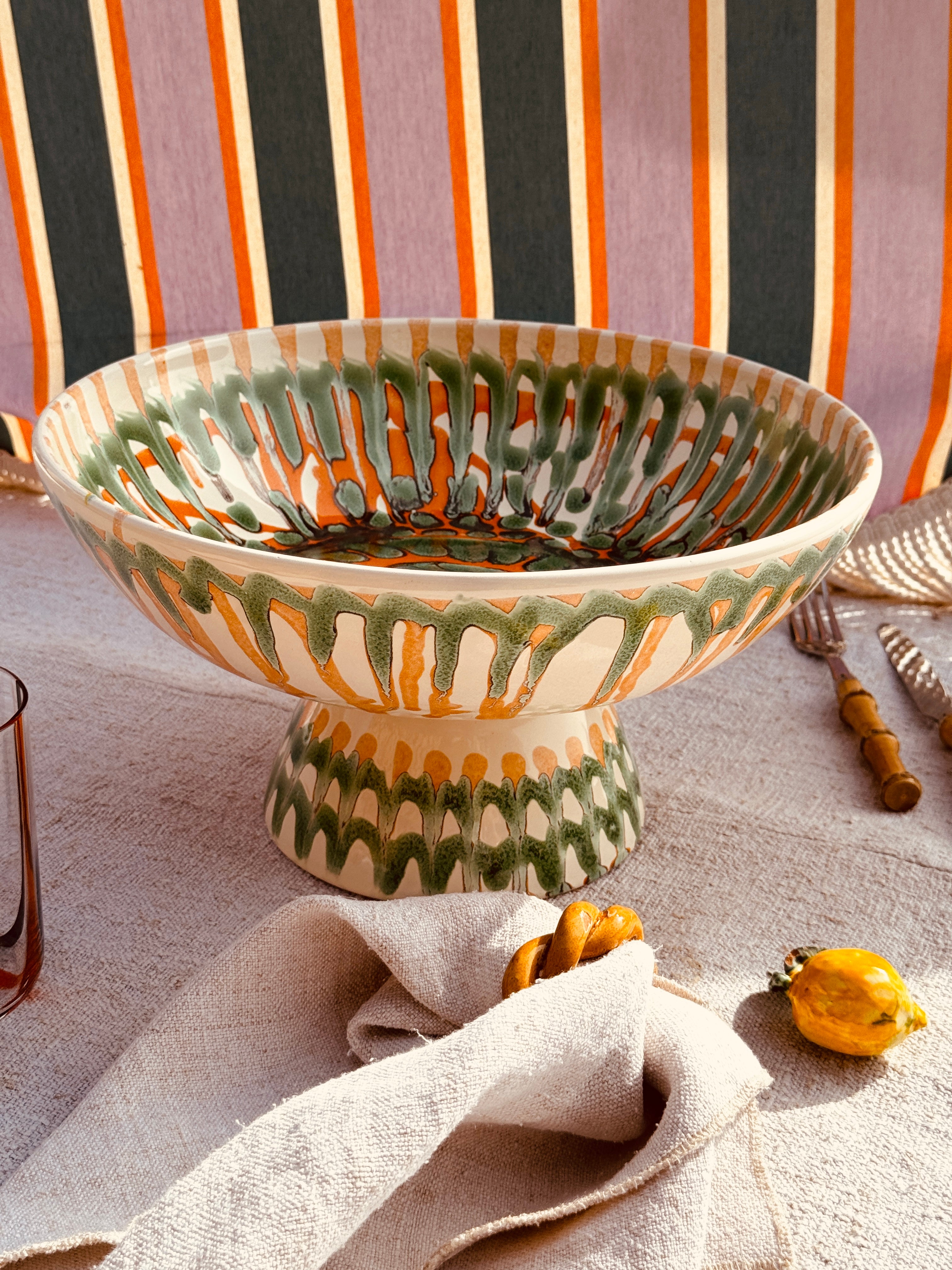 Handgefertigte Keramik Schale mit Fuß 30 cm | Italienisches Unikat