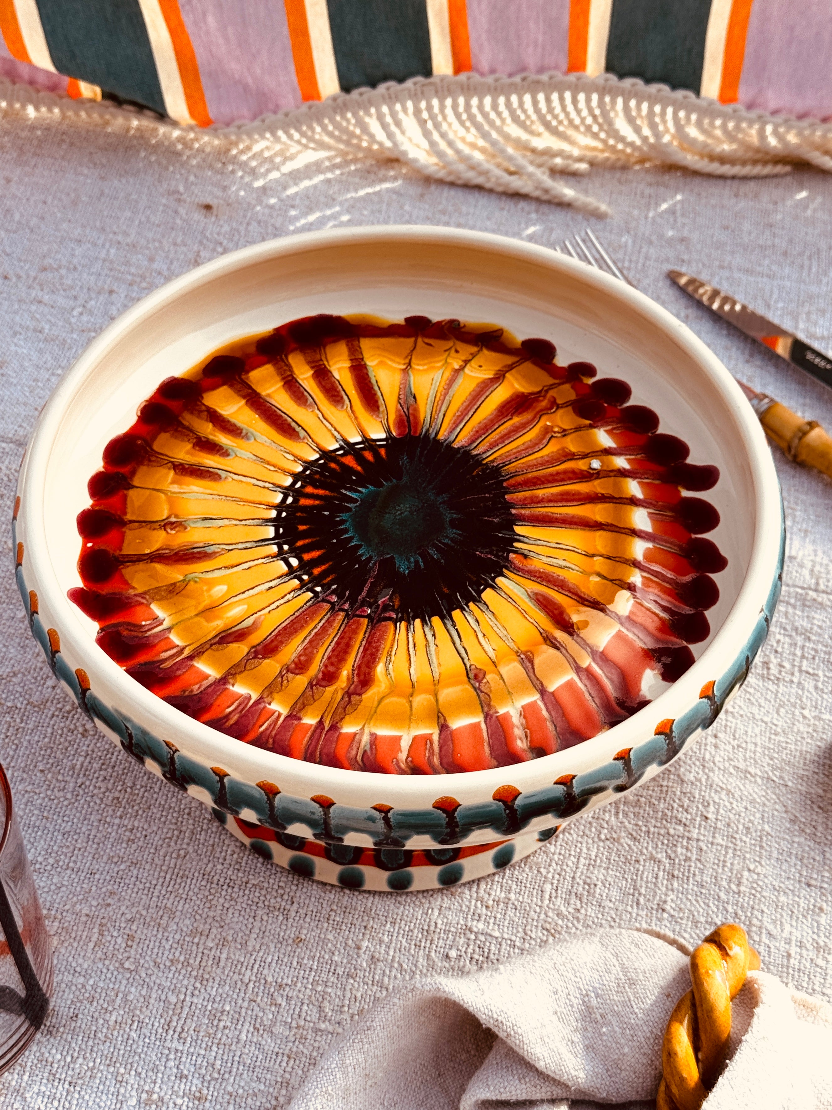 Riviera Präsentierteller mit Fuß 25 cm | Handgemachte Keramik aus Italien