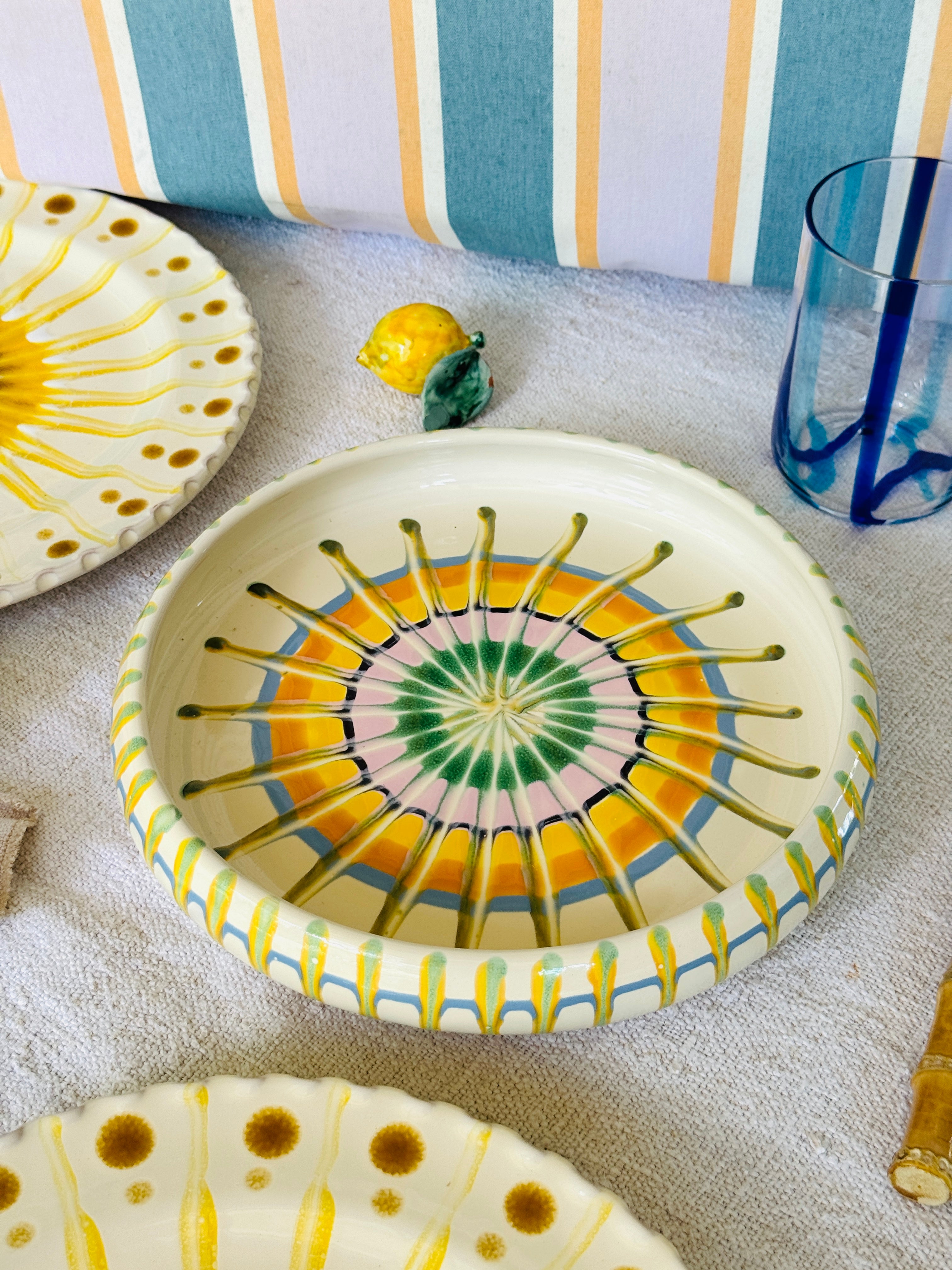 Italian Ceramic Pasta Plate 25cm | Handbemaltes Psychodelic Design 